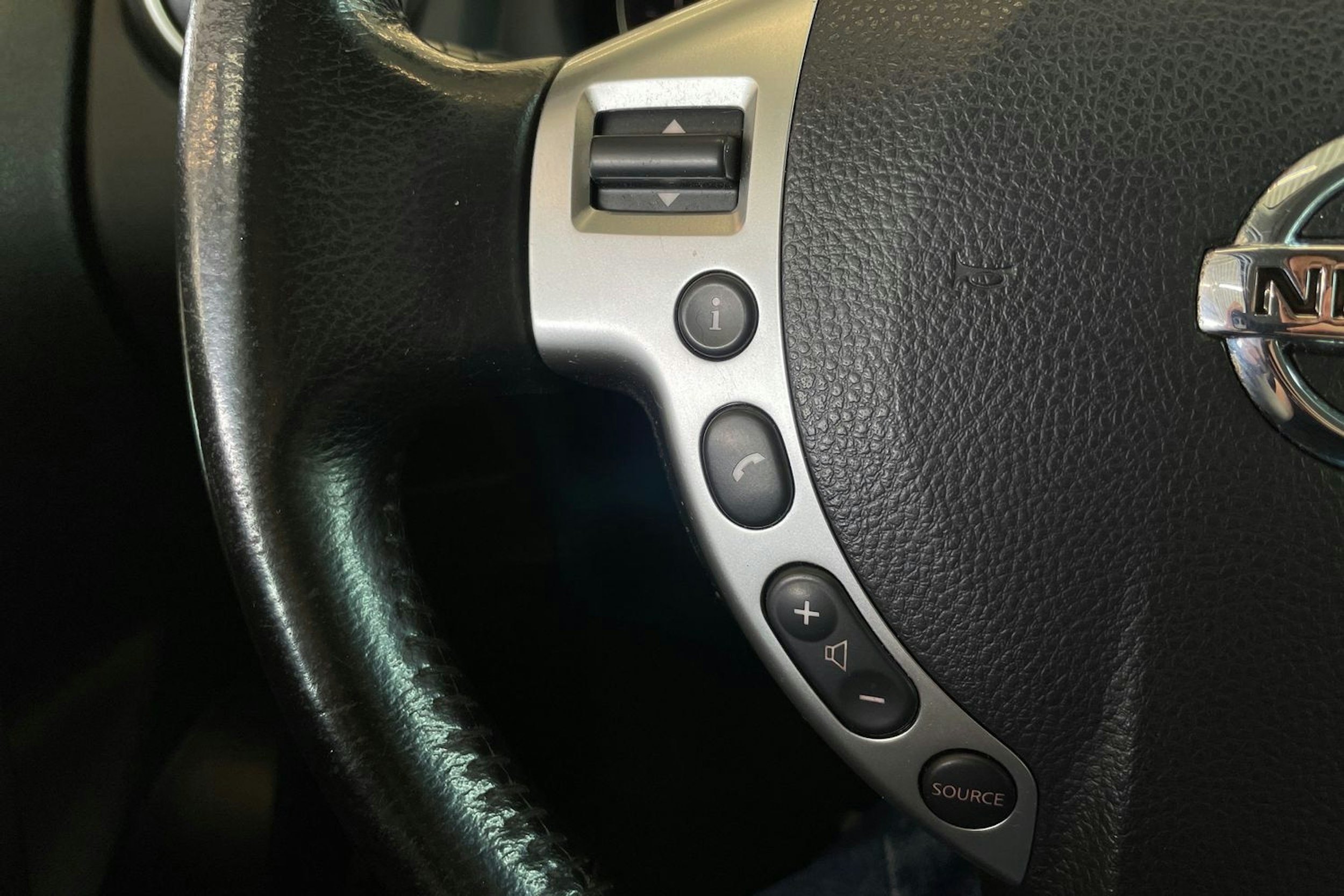 hopea Nissan Qashqai 2012 kuva 17.