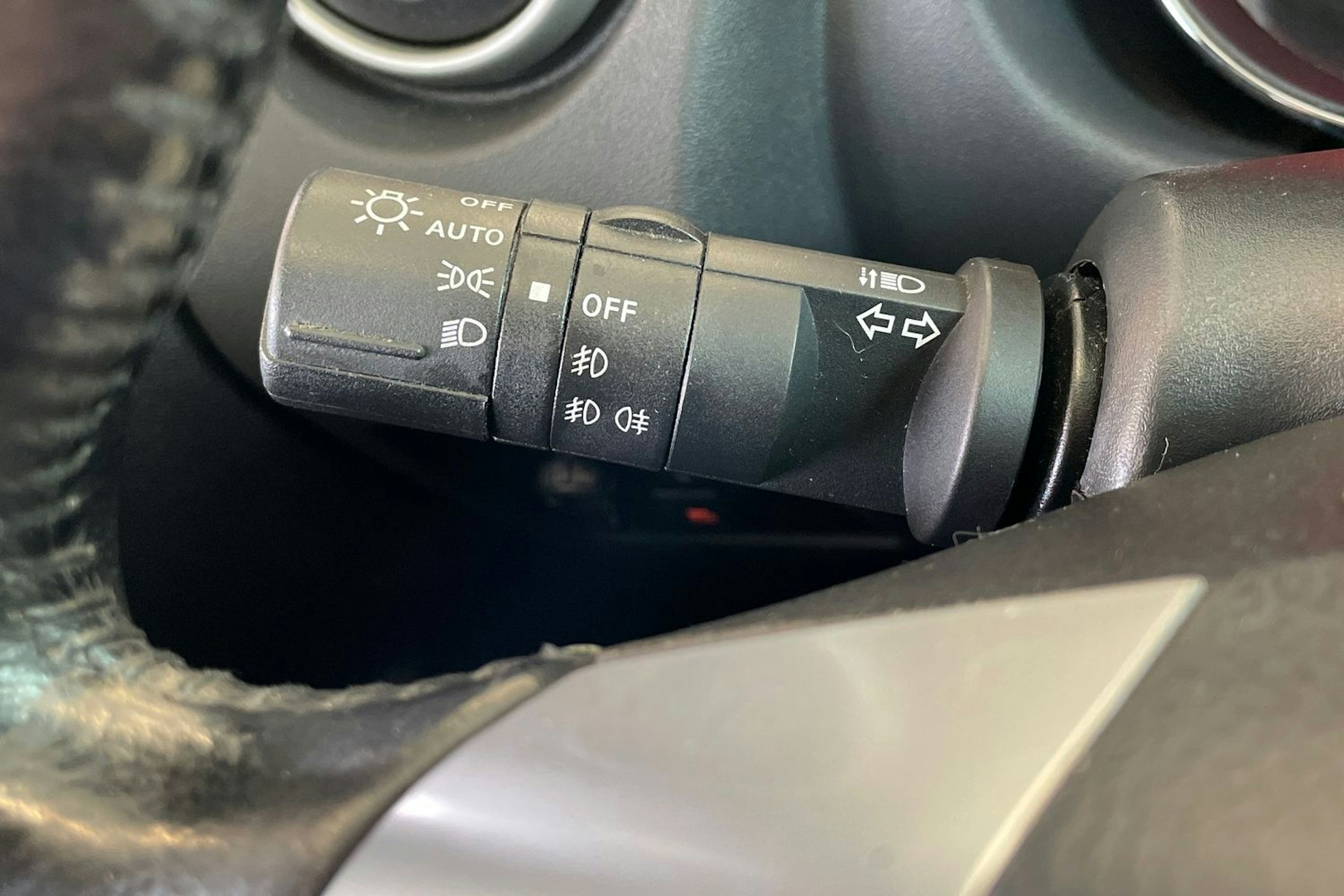 hopea Nissan Qashqai 2012 kuva 18.