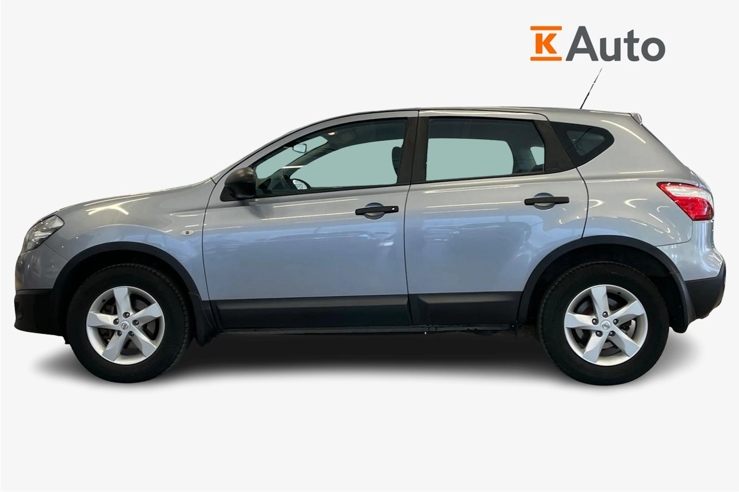 Harmaa Nissan Qashqai 2012 kuva 5.