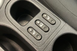 Harmaa Nissan Qashqai 2012 kuva 18.
