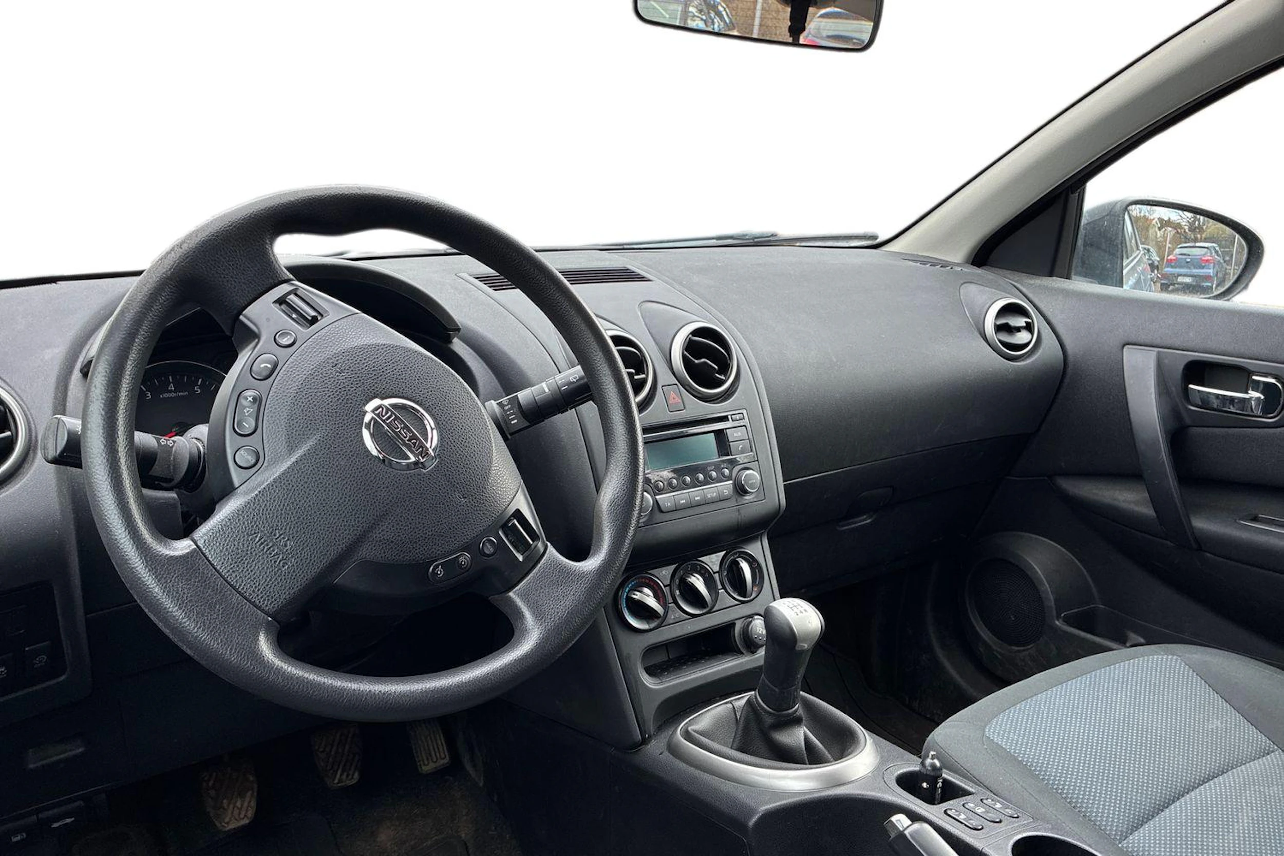 harmaa Nissan Qashqai 2013 kuva 3.