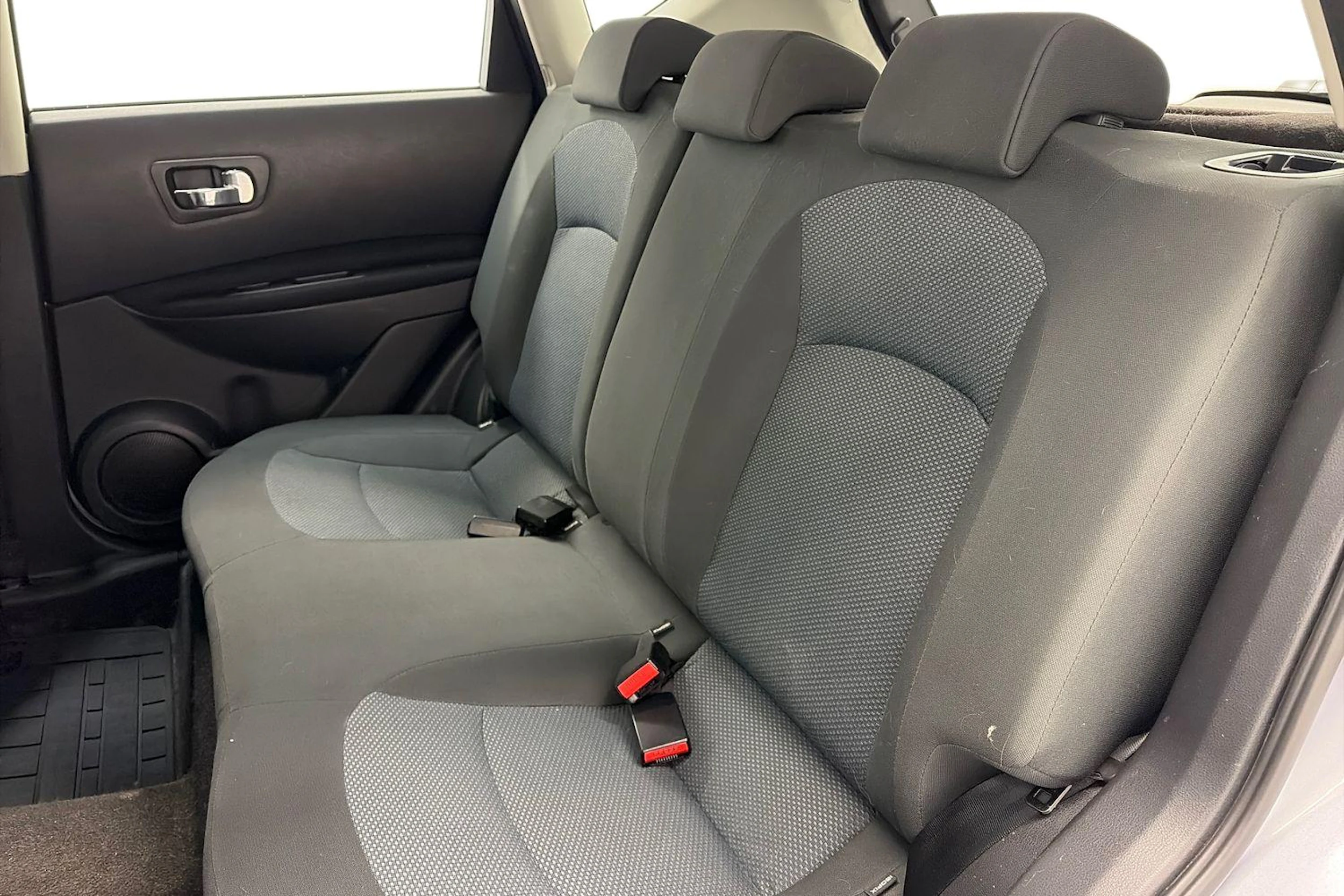 harmaa Nissan Qashqai 2013 kuva 11.