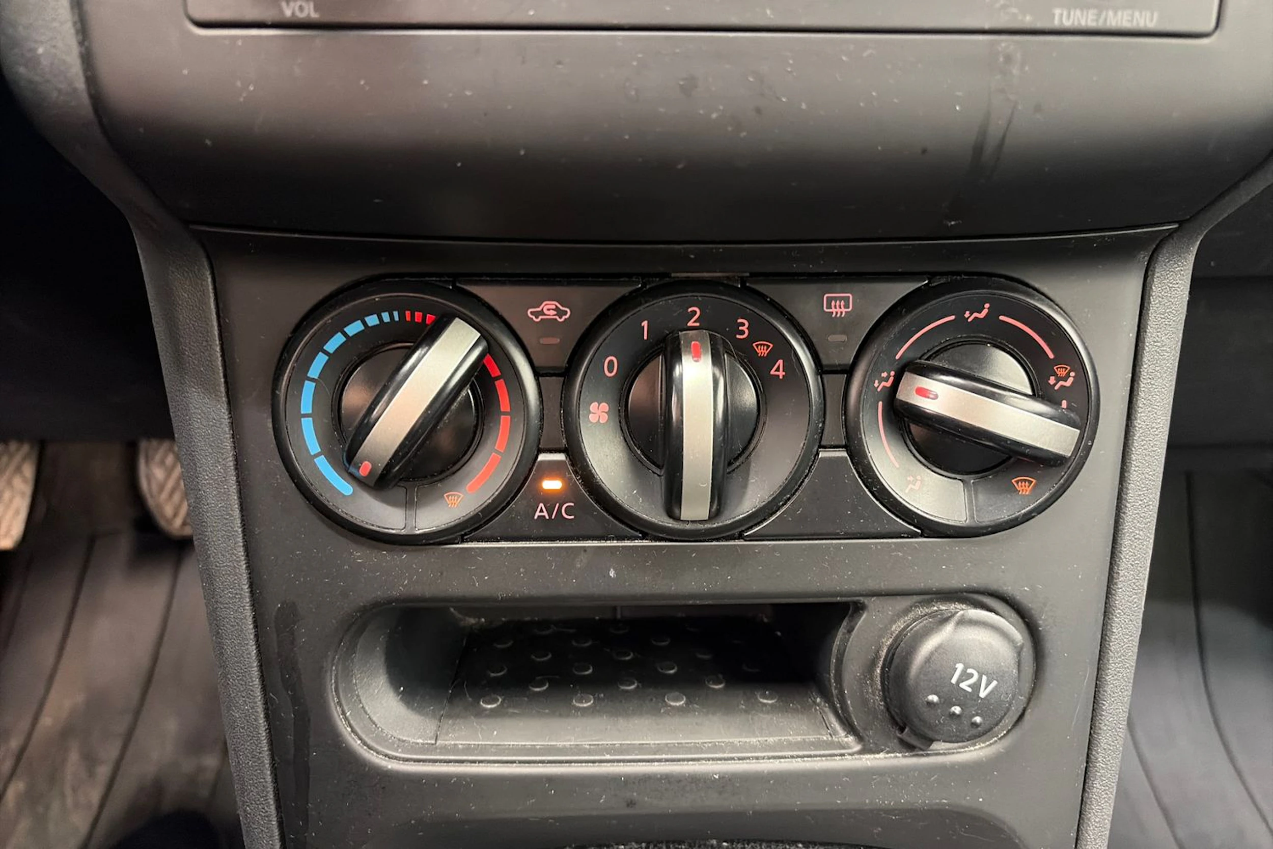 harmaa Nissan Qashqai 2013 kuva 21.