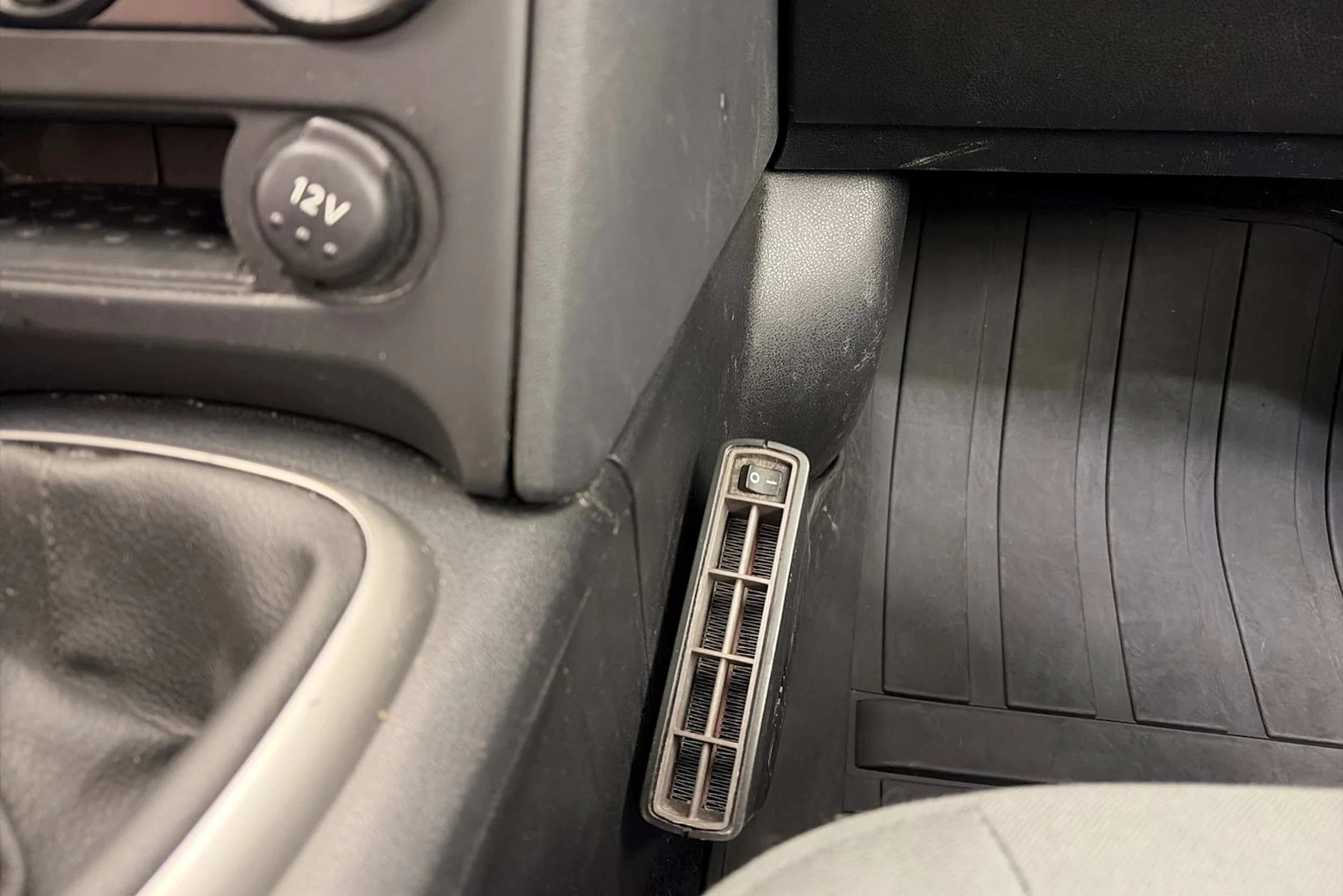 harmaa Nissan Qashqai 2013 kuva 22.