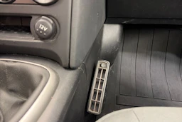 harmaa Nissan Qashqai 2013 kuva 22.