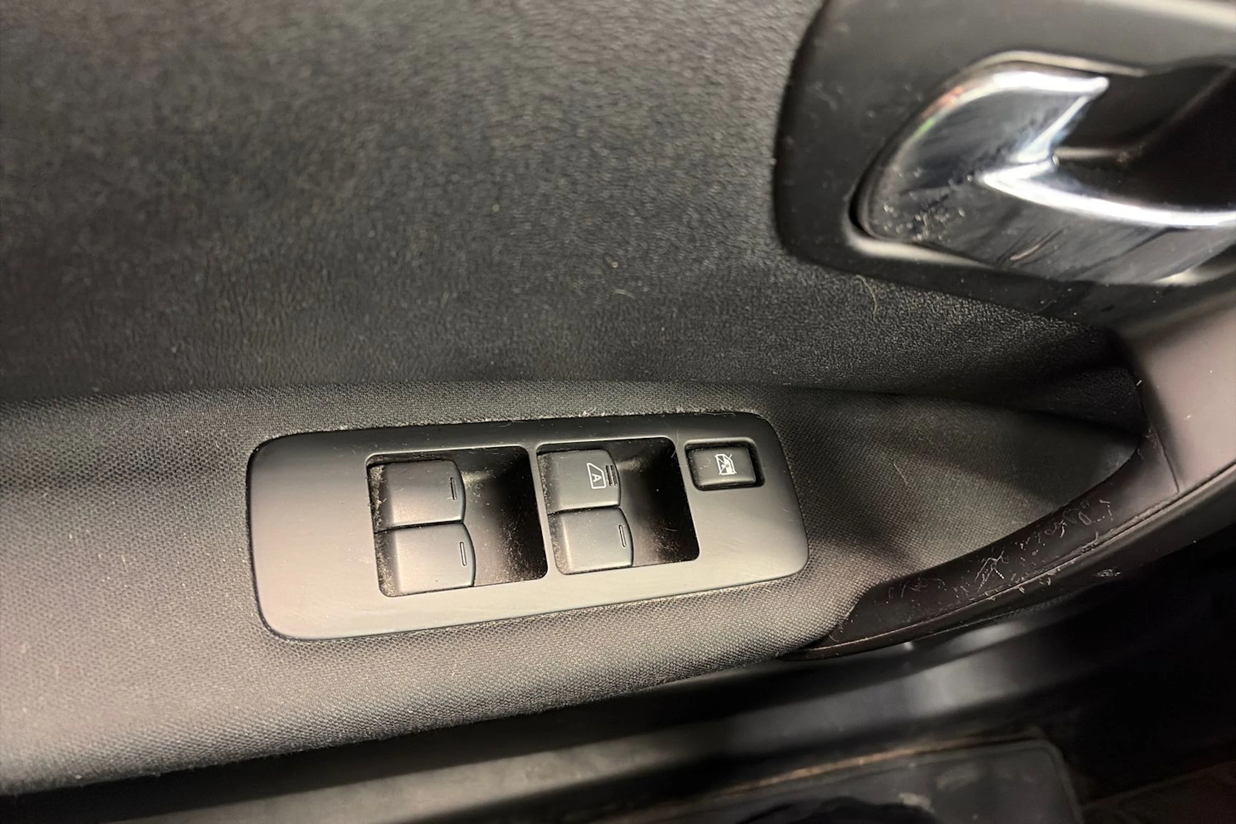 harmaa Nissan Qashqai 2013 kuva 24.