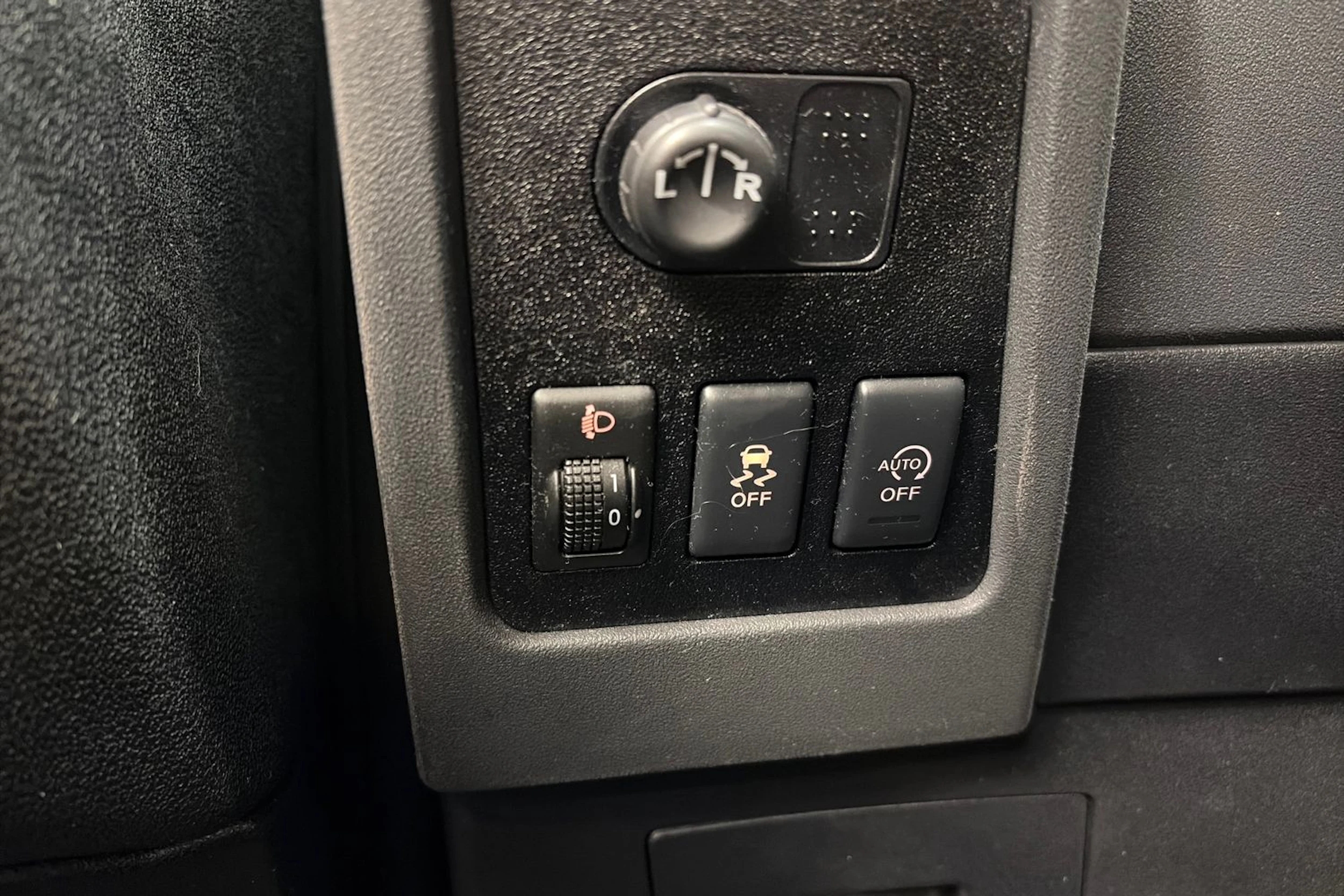 harmaa Nissan Qashqai 2013 kuva 25.