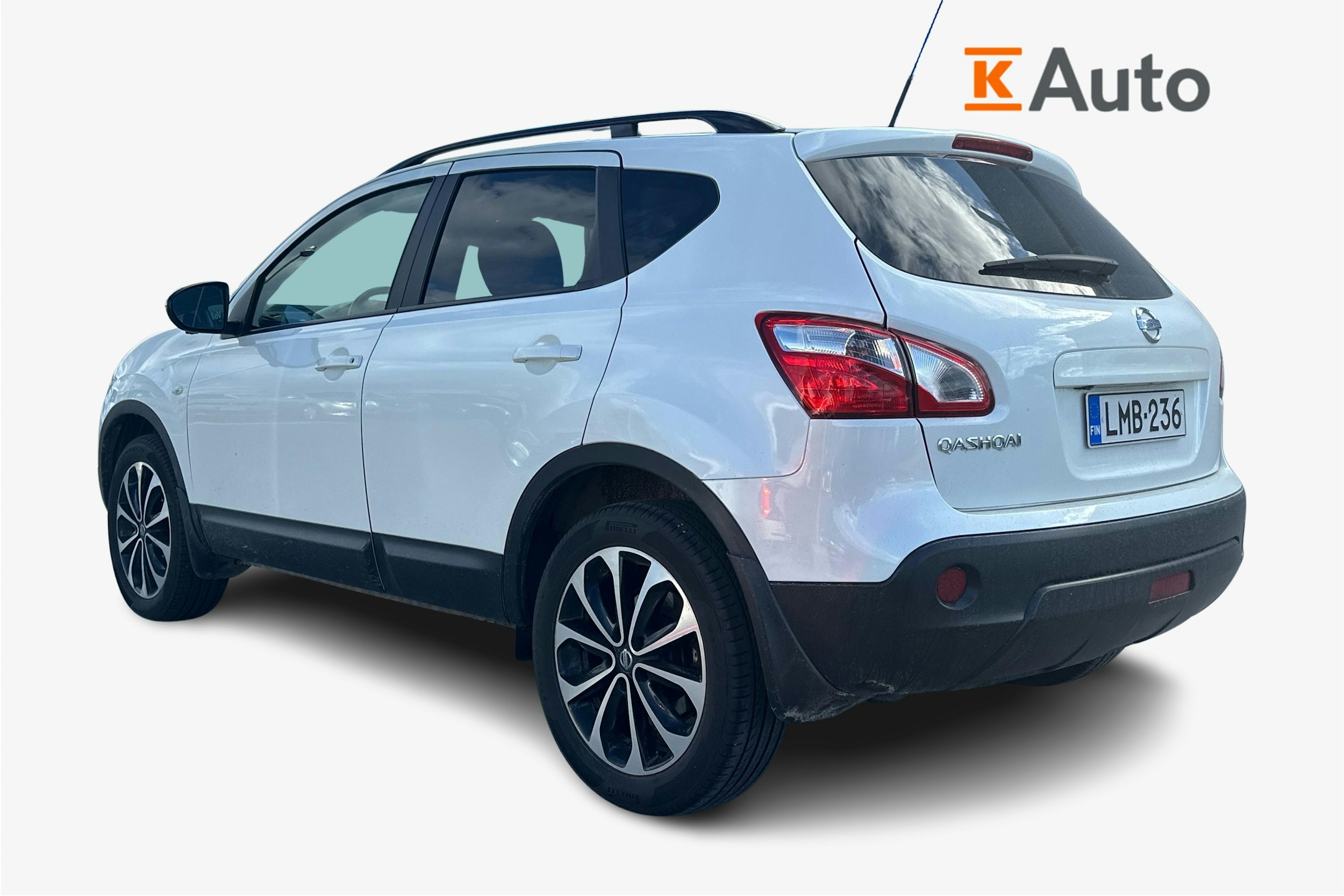 valkoinen Nissan Qashqai 2013 kuva 2.