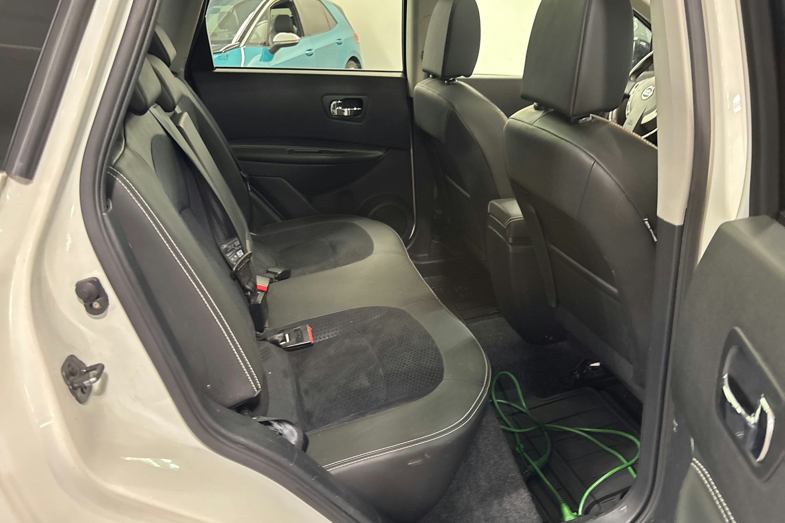 valkoinen Nissan Qashqai 2013 kuva 15.