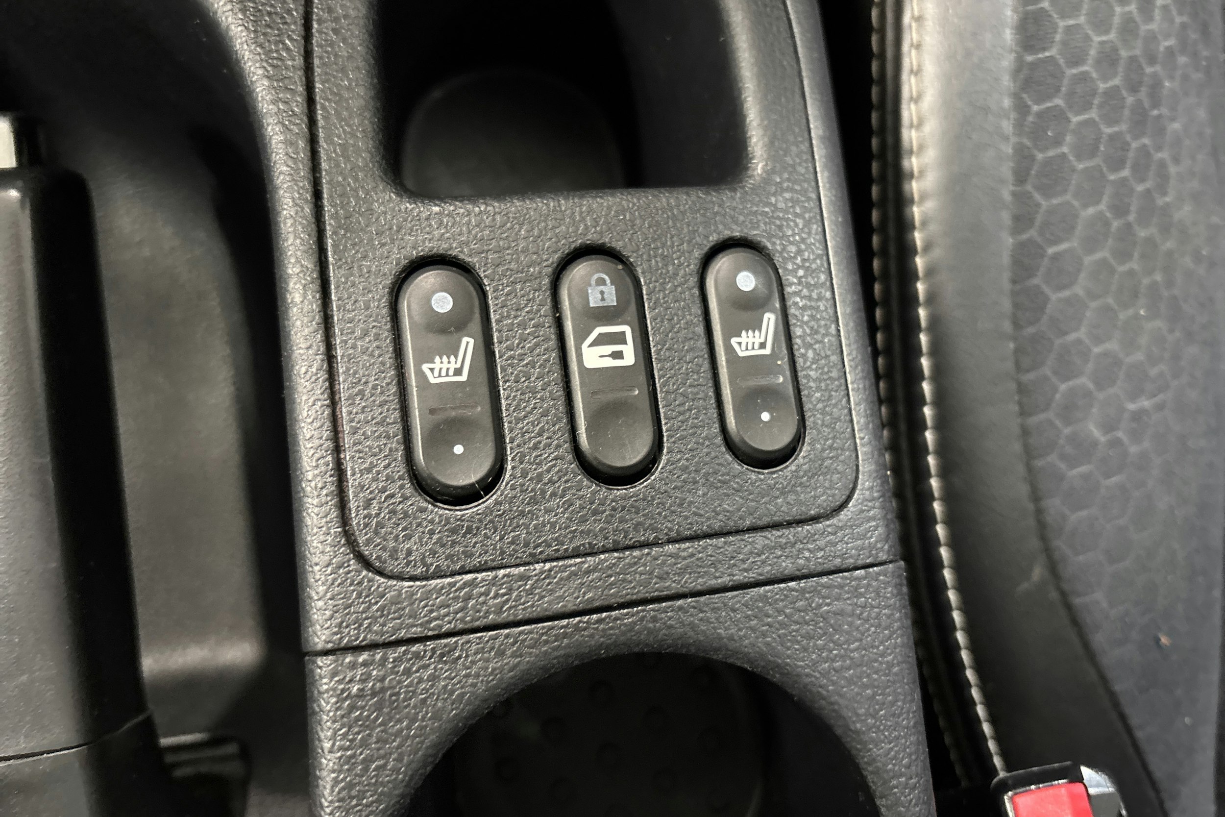 valkoinen Nissan Qashqai 2013 kuva 22.