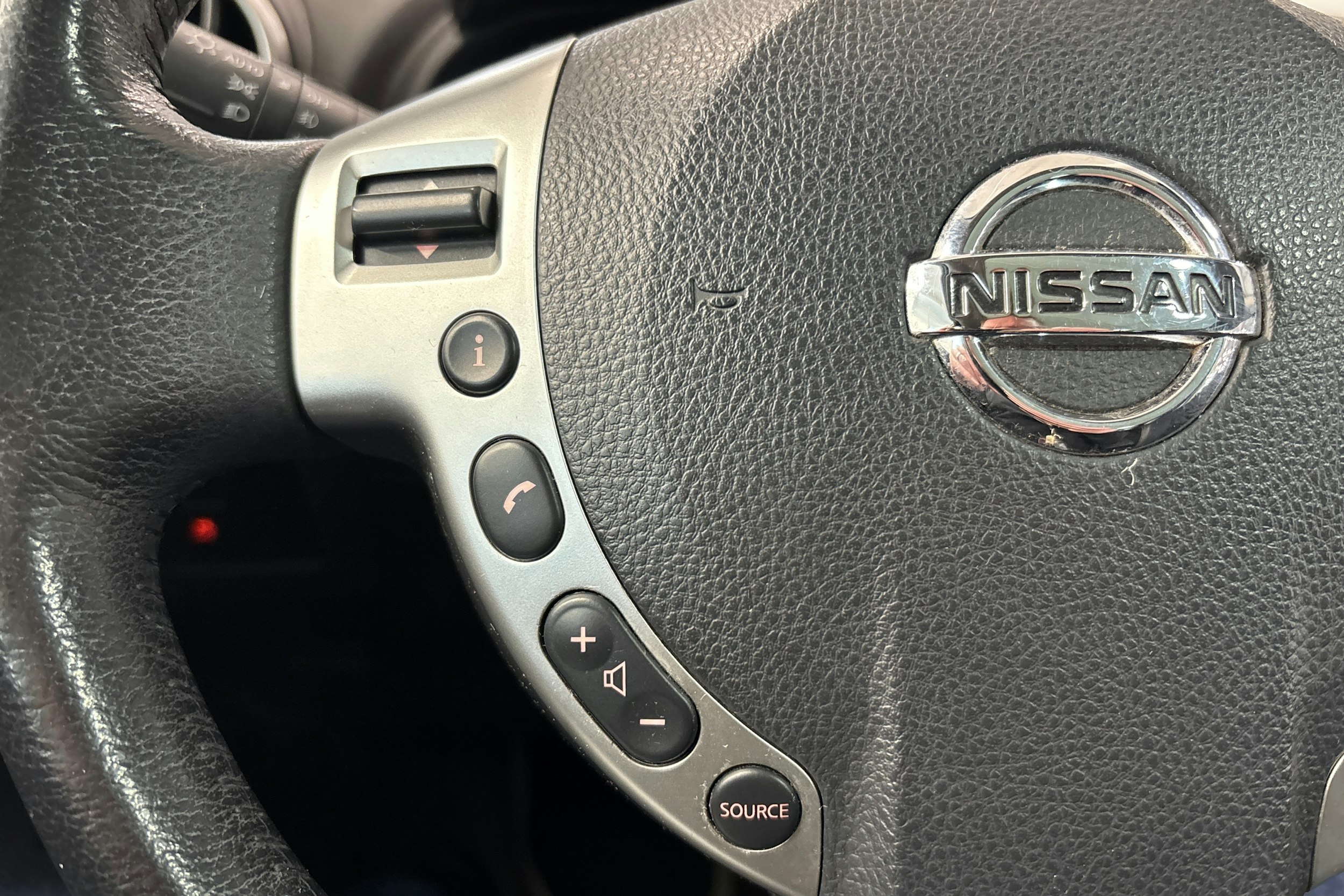 valkoinen Nissan Qashqai 2013 kuva 24.