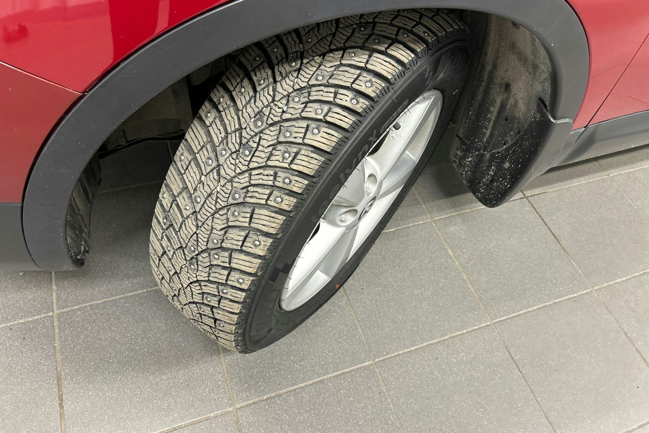 punainen Nissan Qashqai 2013 kuva 13.