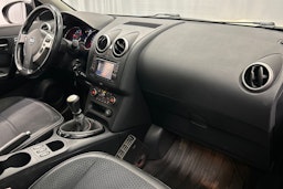 punainen Nissan Qashqai 2013 kuva 15.