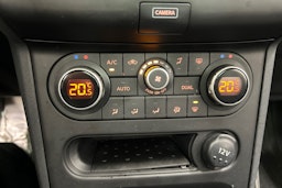 punainen Nissan Qashqai 2013 kuva 25.