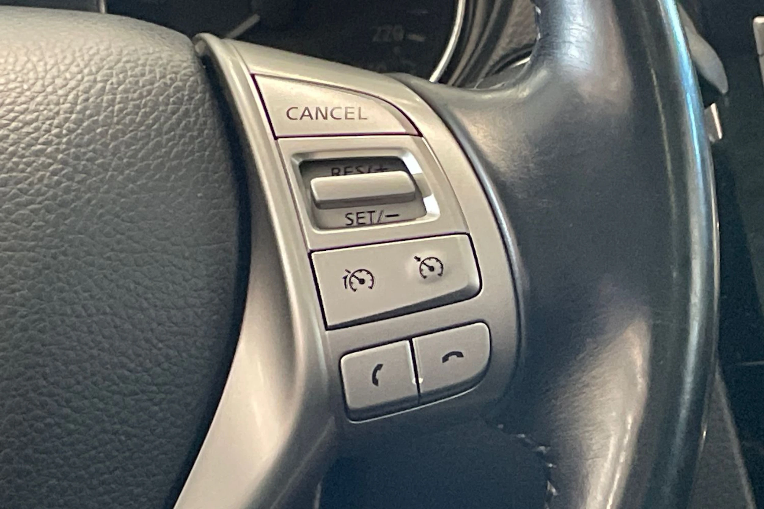 ruskea (beige) Nissan Qashqai 2014 kuva 14.