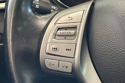 ruskea (beige) Nissan Qashqai 2014 kuva 15.