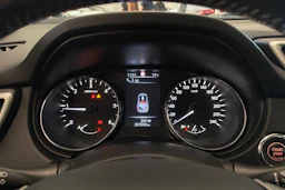 ruskea (beige) Nissan Qashqai 2014 kuva 16.