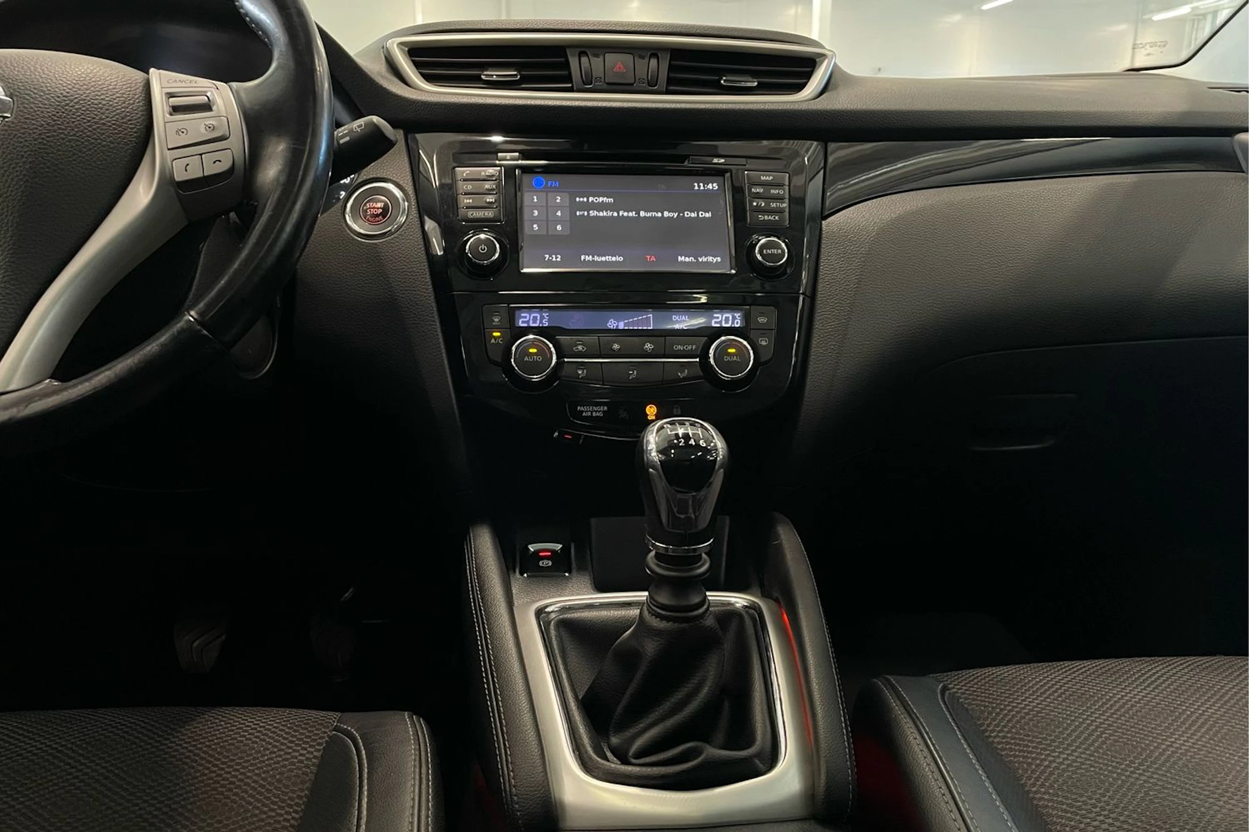 ruskea (beige) Nissan Qashqai 2014 kuva 19.