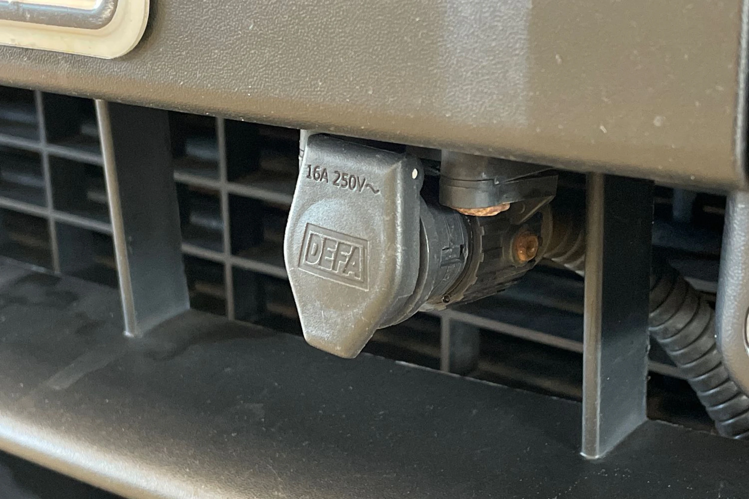 ruskea (beige) Nissan Qashqai 2014 kuva 26.