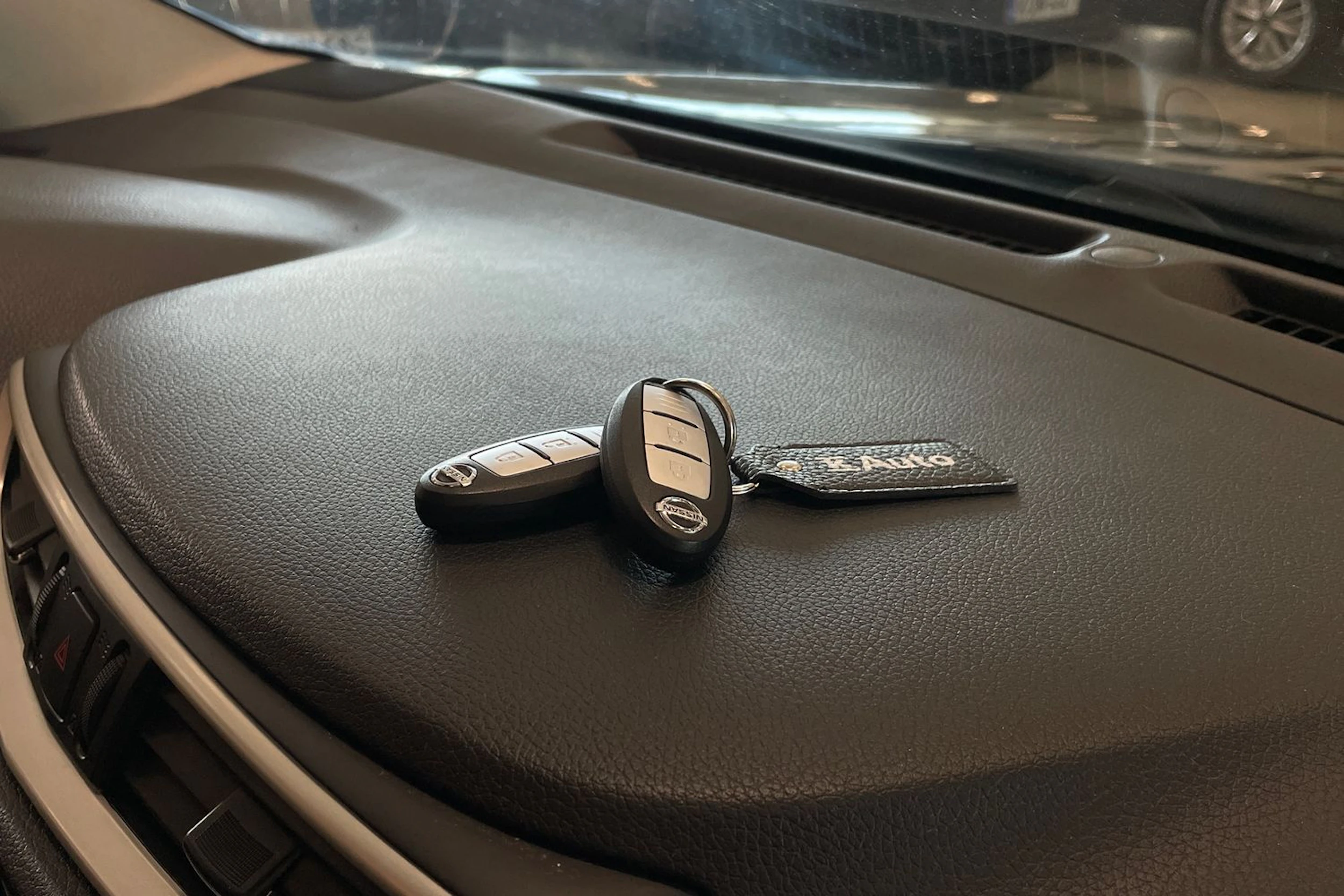 ruskea (beige) Nissan Qashqai 2014 kuva 28.