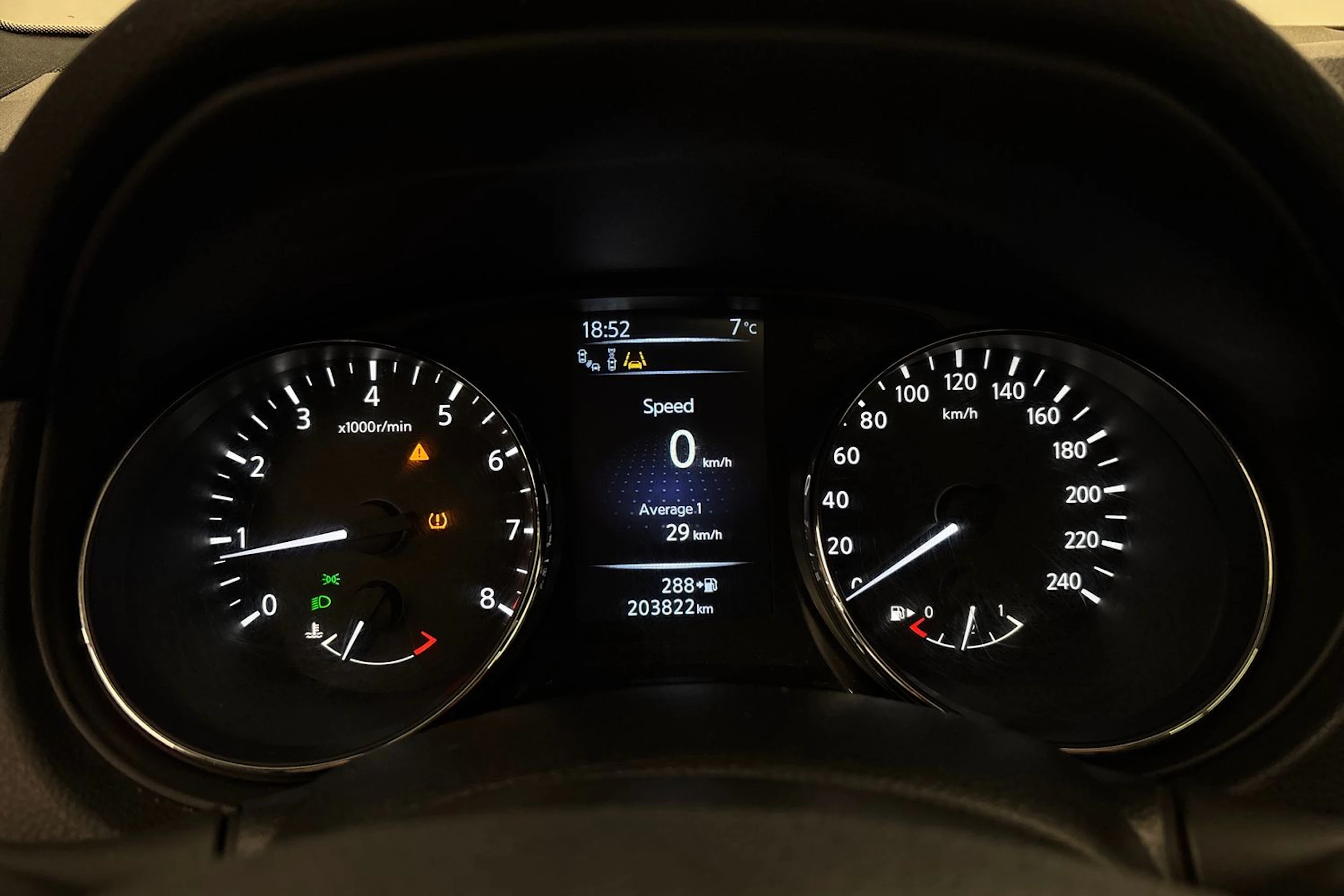 ruskea (beige) Nissan Qashqai 2014 kuva 12.