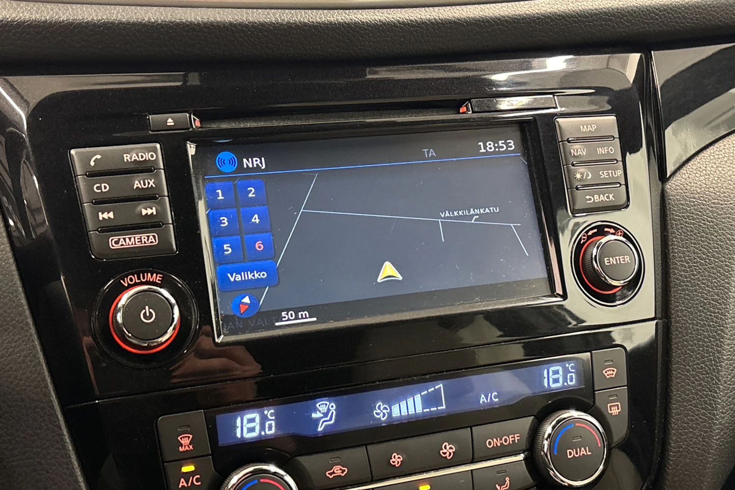 ruskea (beige) Nissan Qashqai 2014 kuva 15.