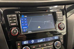 ruskea (beige) Nissan Qashqai 2014 kuva 15.