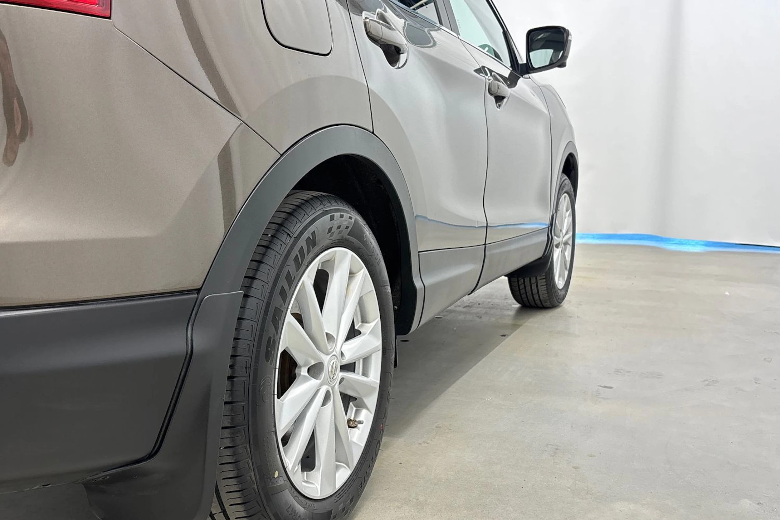 ruskea (beige) Nissan Qashqai 2014 kuva 28.