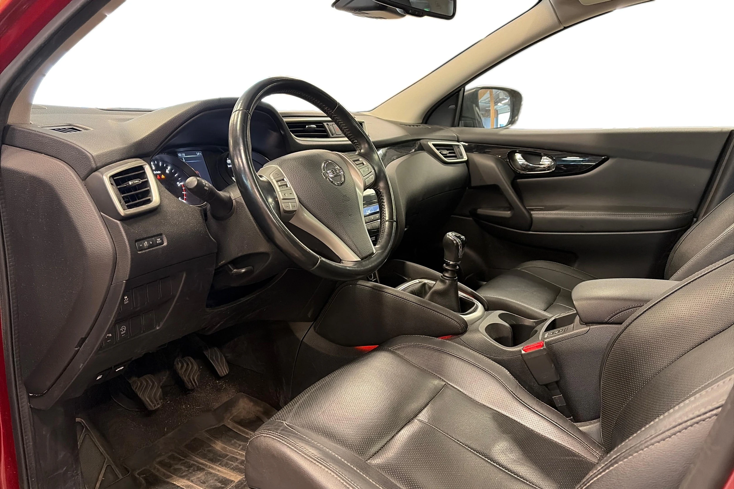 punainen Nissan Qashqai 2014 kuva 3.