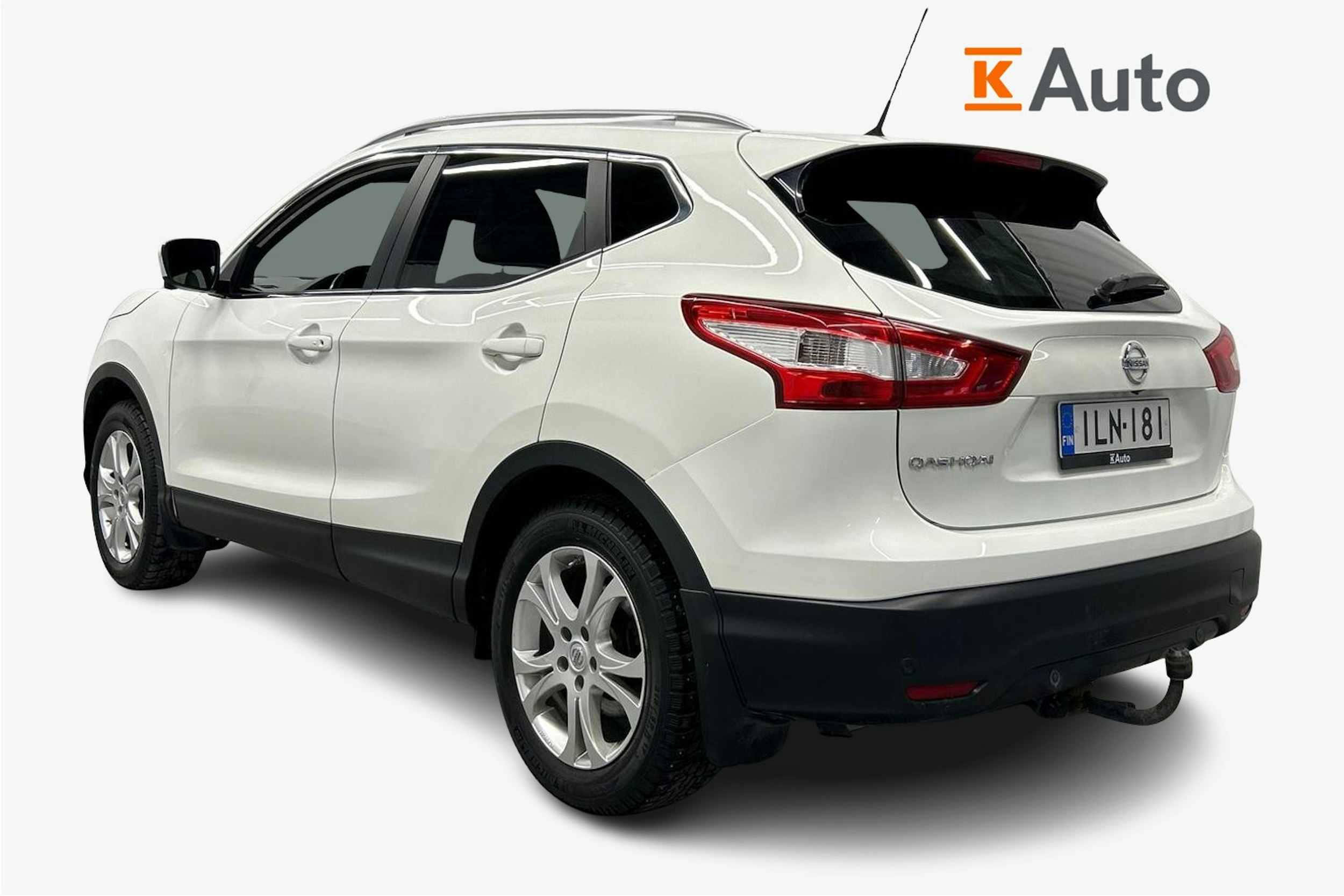 valkoinen Nissan Qashqai 2014 kuva 2.