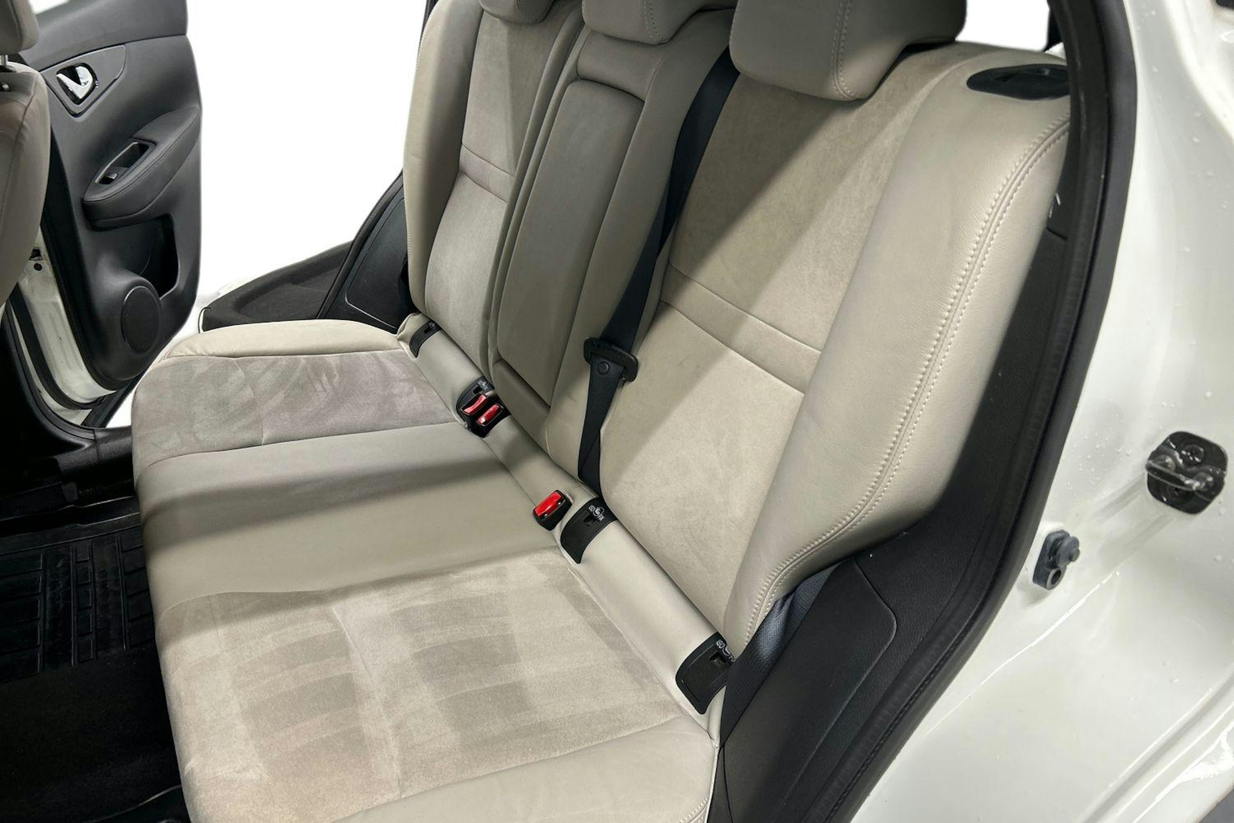 valkoinen Nissan Qashqai 2014 kuva 8.