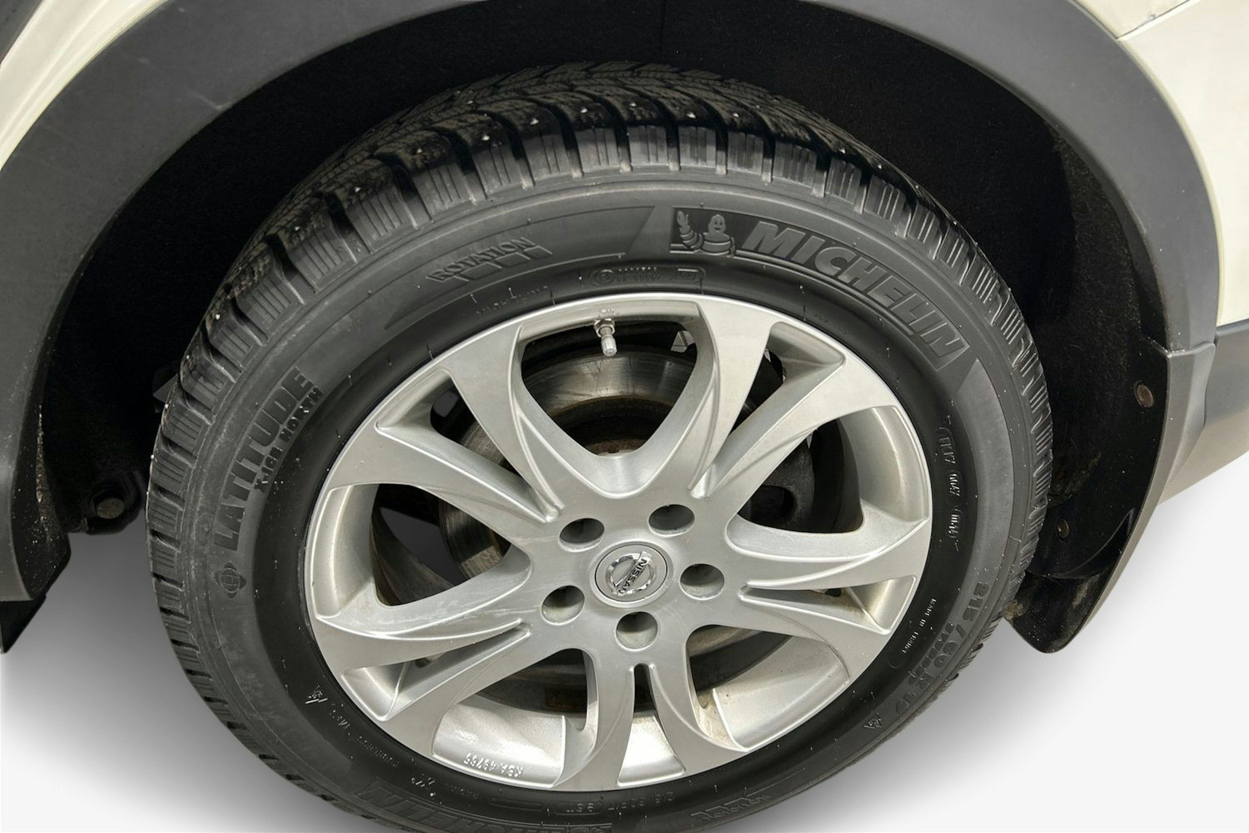 valkoinen Nissan Qashqai 2014 kuva 9.