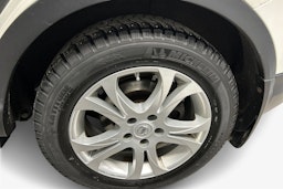 valkoinen Nissan Qashqai 2014 kuva 9.