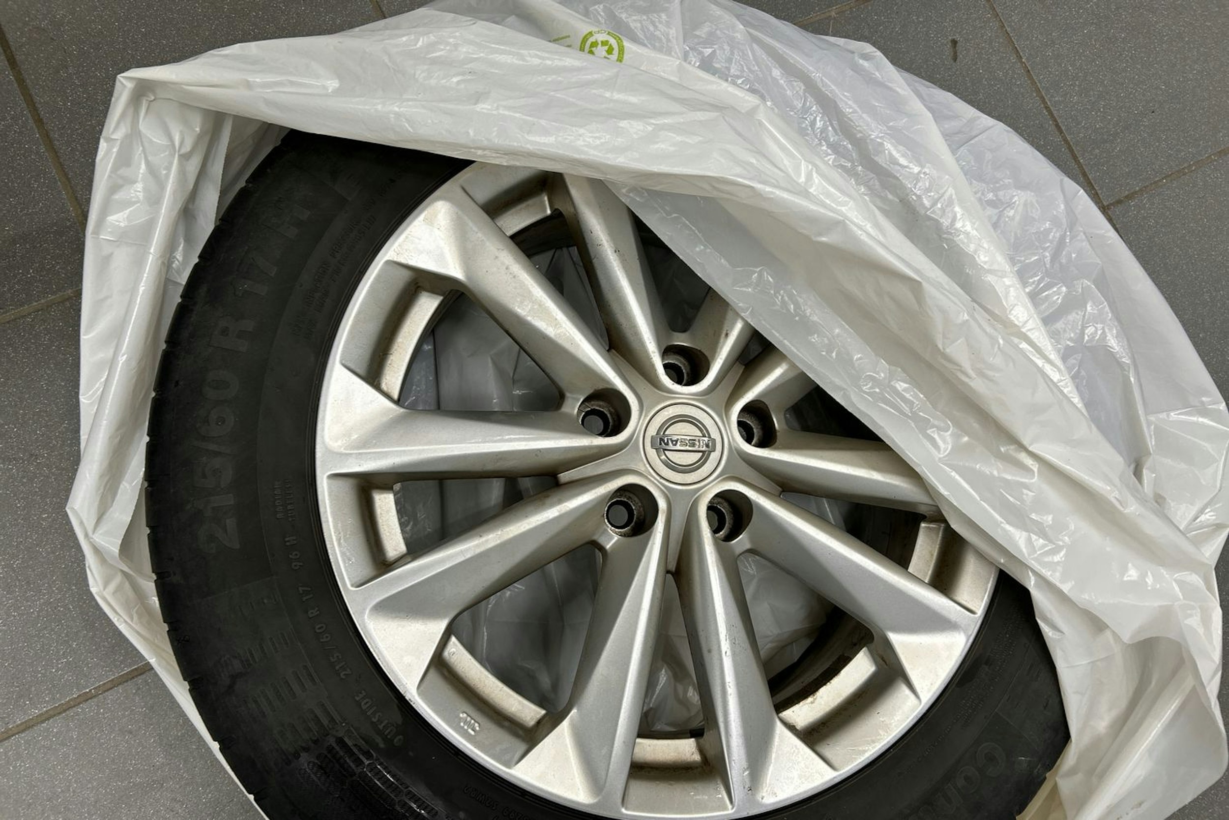 valkoinen Nissan Qashqai 2014 kuva 10.