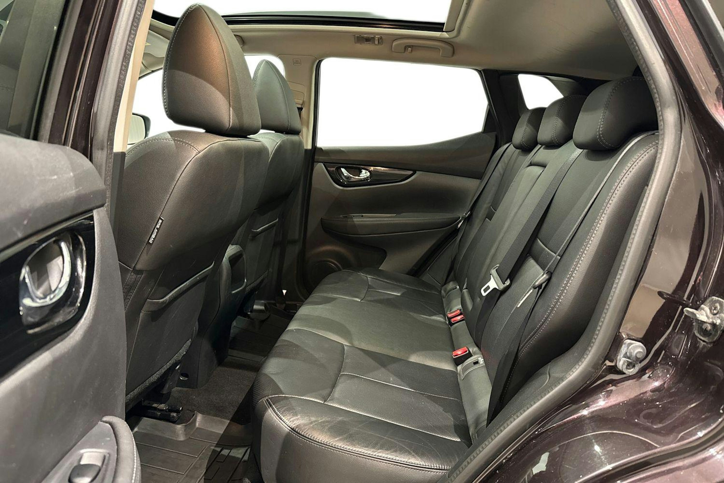 violetti Nissan Qashqai 2014 kuva 10.