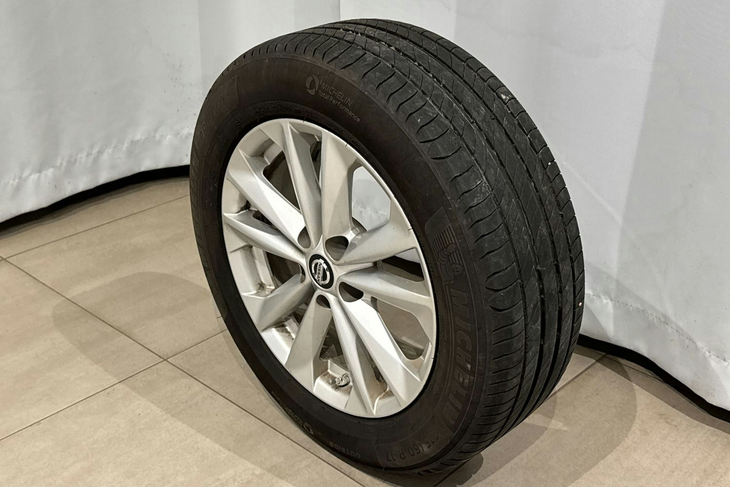 violetti Nissan Qashqai 2014 kuva 13.