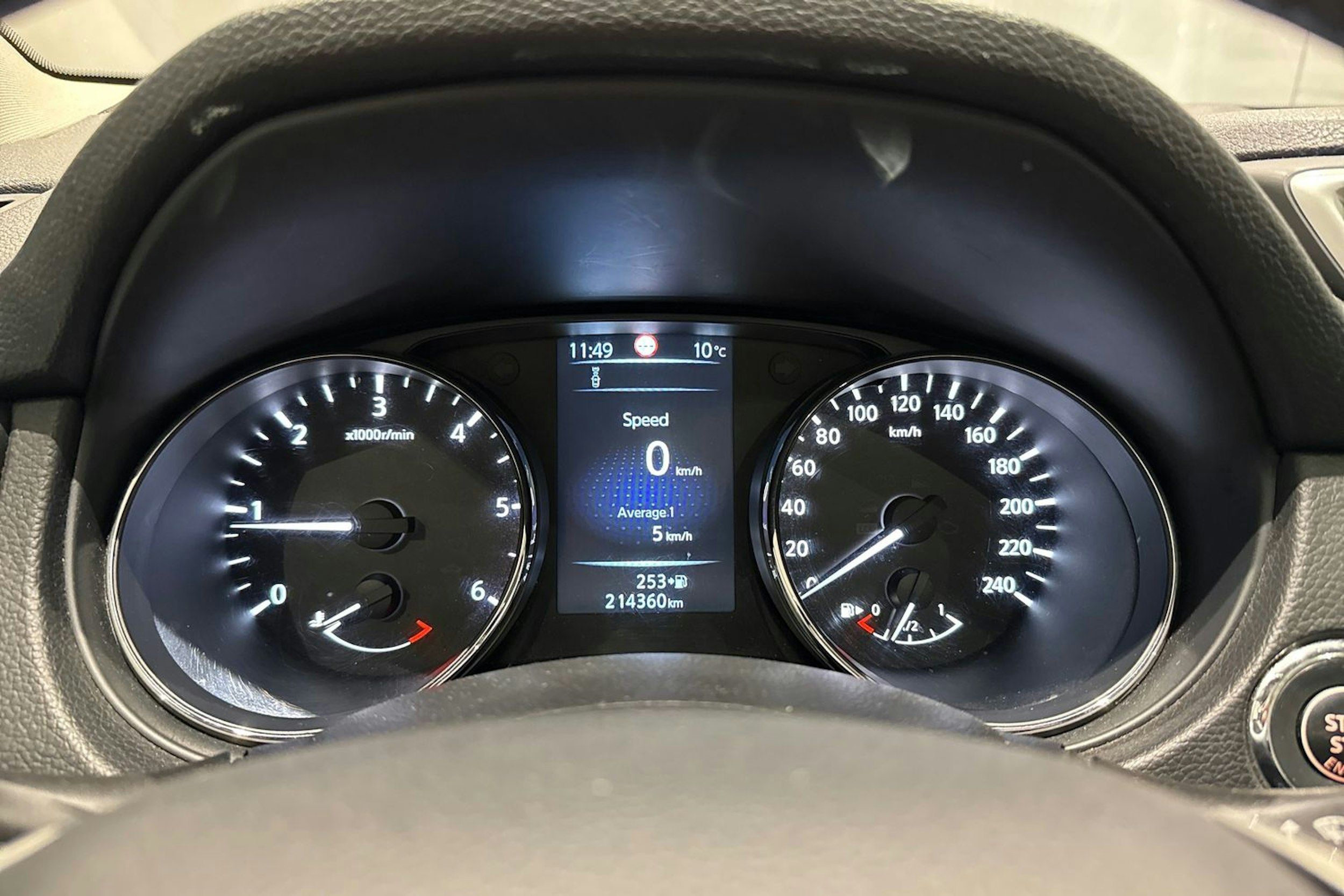 violetti Nissan Qashqai 2014 kuva 19.