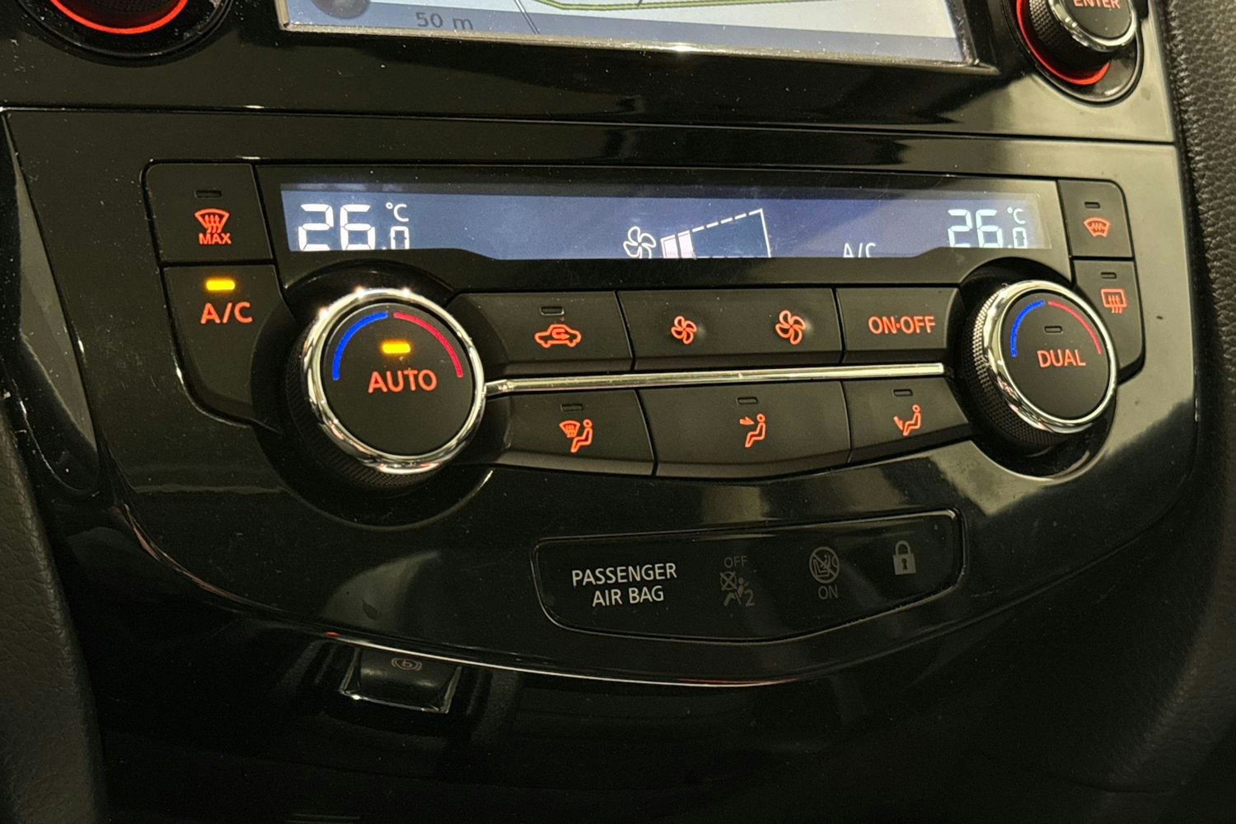 violetti Nissan Qashqai 2014 kuva 23.