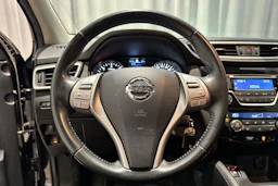 violetti Nissan Qashqai 2014 kuva 14.