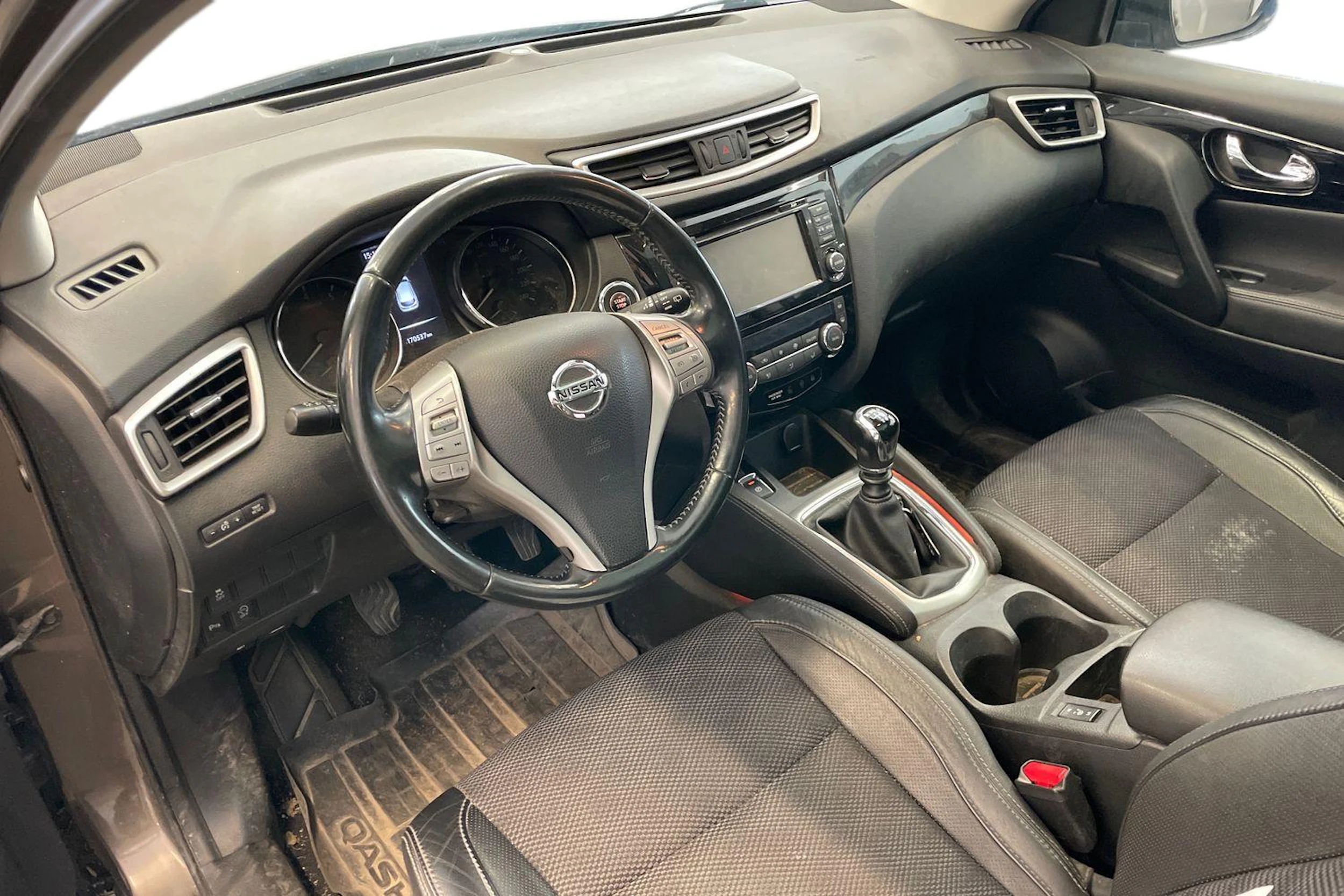 ruskea (beige) Nissan Qashqai 2014 kuva 3.