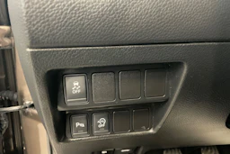 ruskea (beige) Nissan Qashqai 2014 kuva 19.