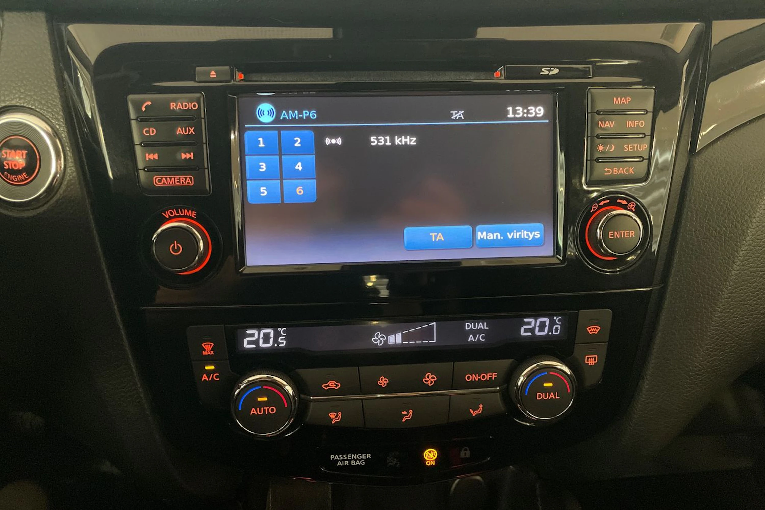 ruskea (beige) Nissan Qashqai 2014 kuva 23.