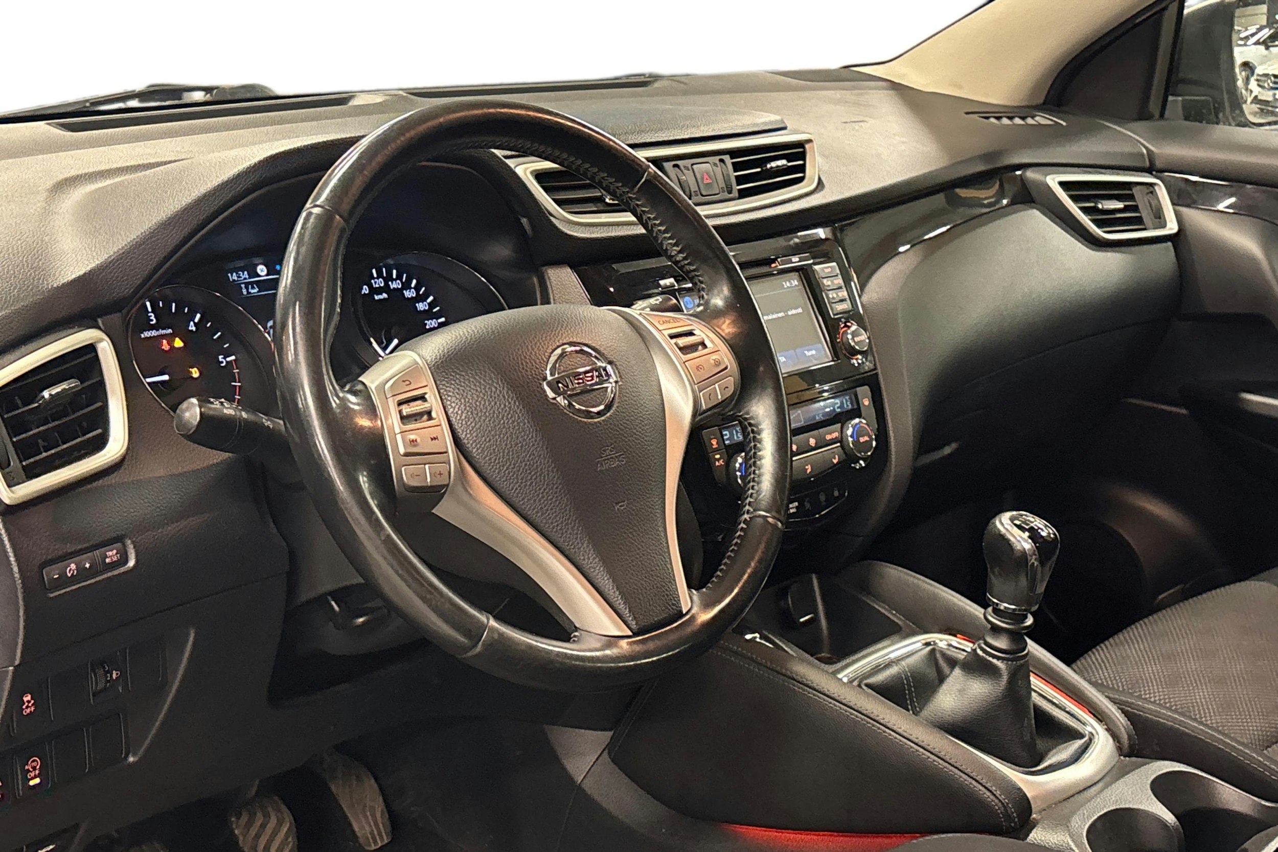 harmaa Nissan Qashqai 2014 kuva 3.