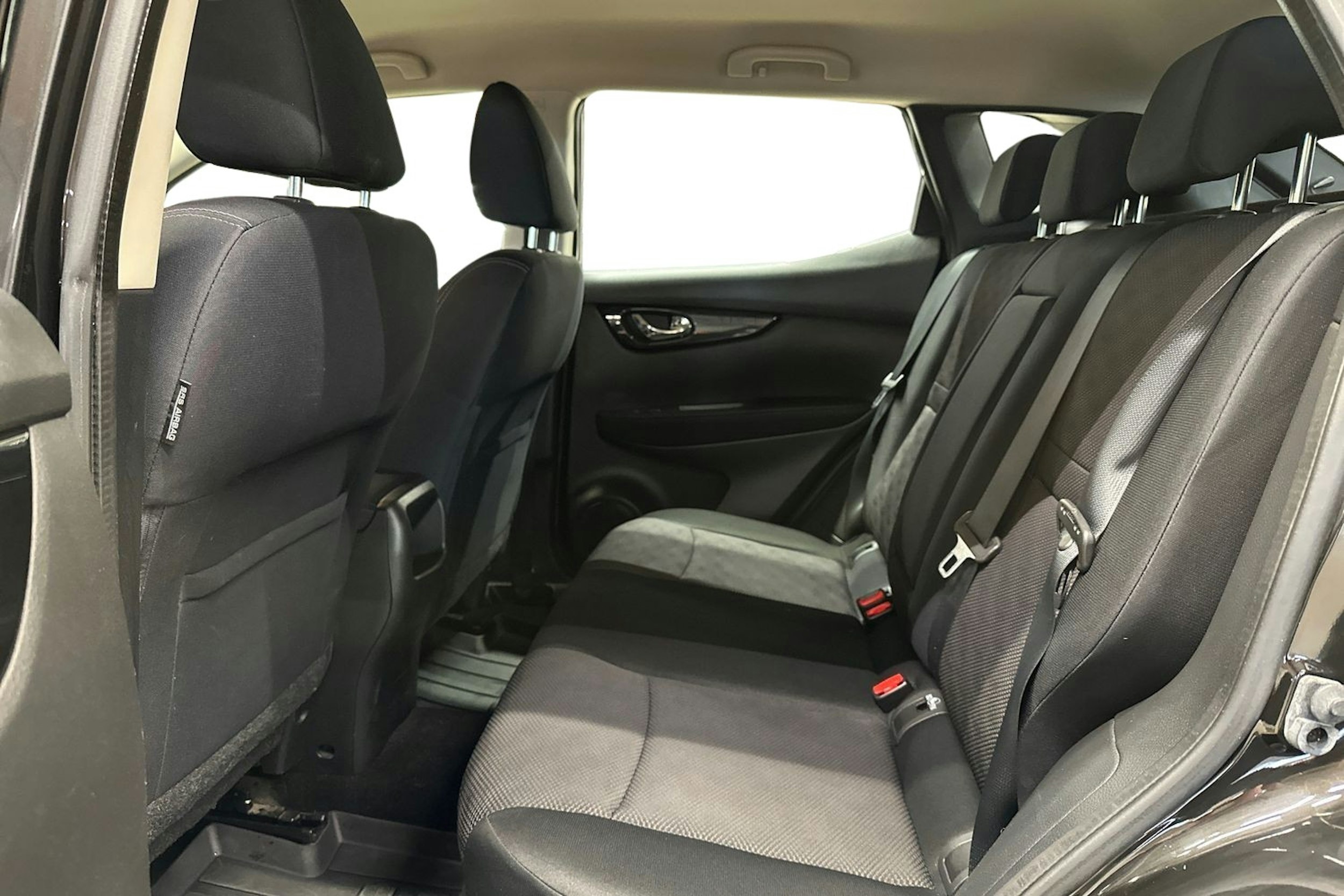 Musta Nissan Qashqai 2014 kuva 10.
