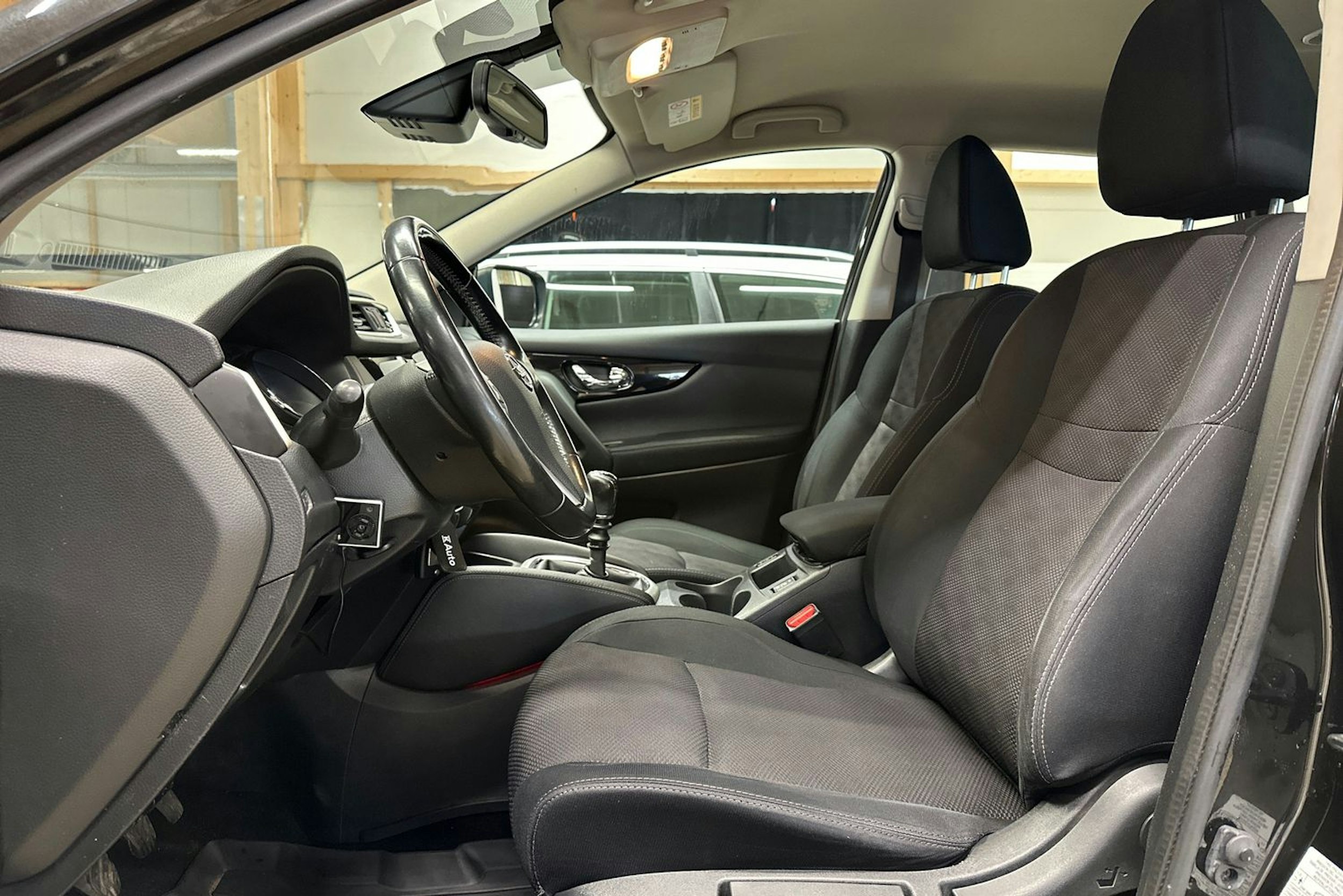 Musta Nissan Qashqai 2014 kuva 17.