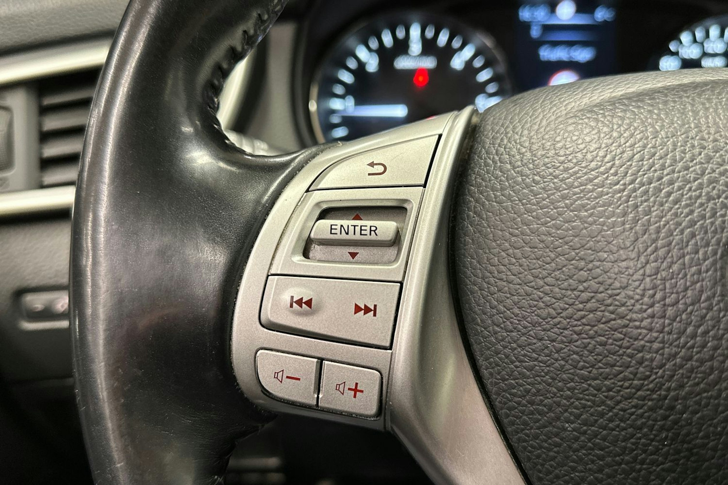 Musta Nissan Qashqai 2014 kuva 22.