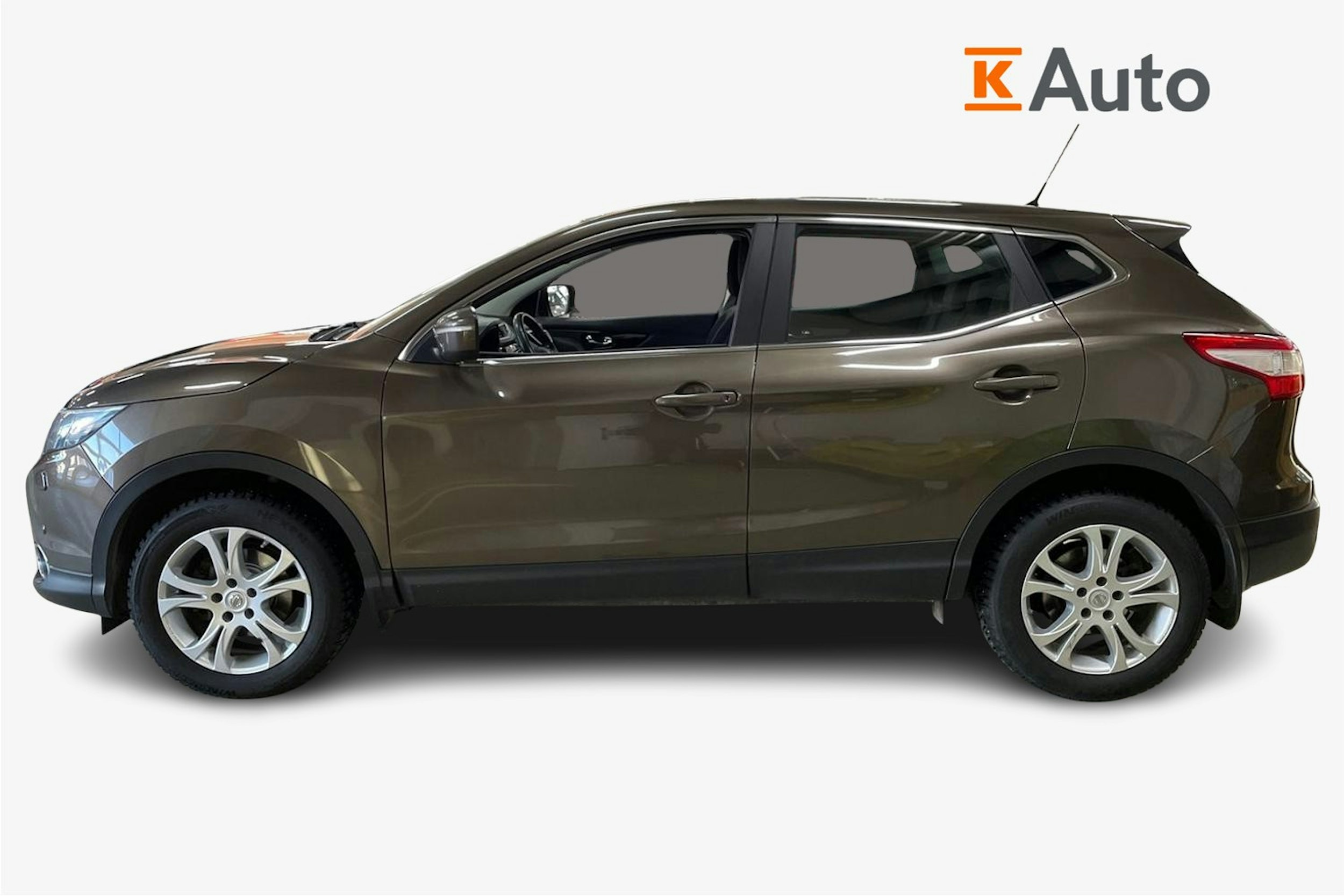Ruskea (beige) Nissan Qashqai 2014 kuva 6.