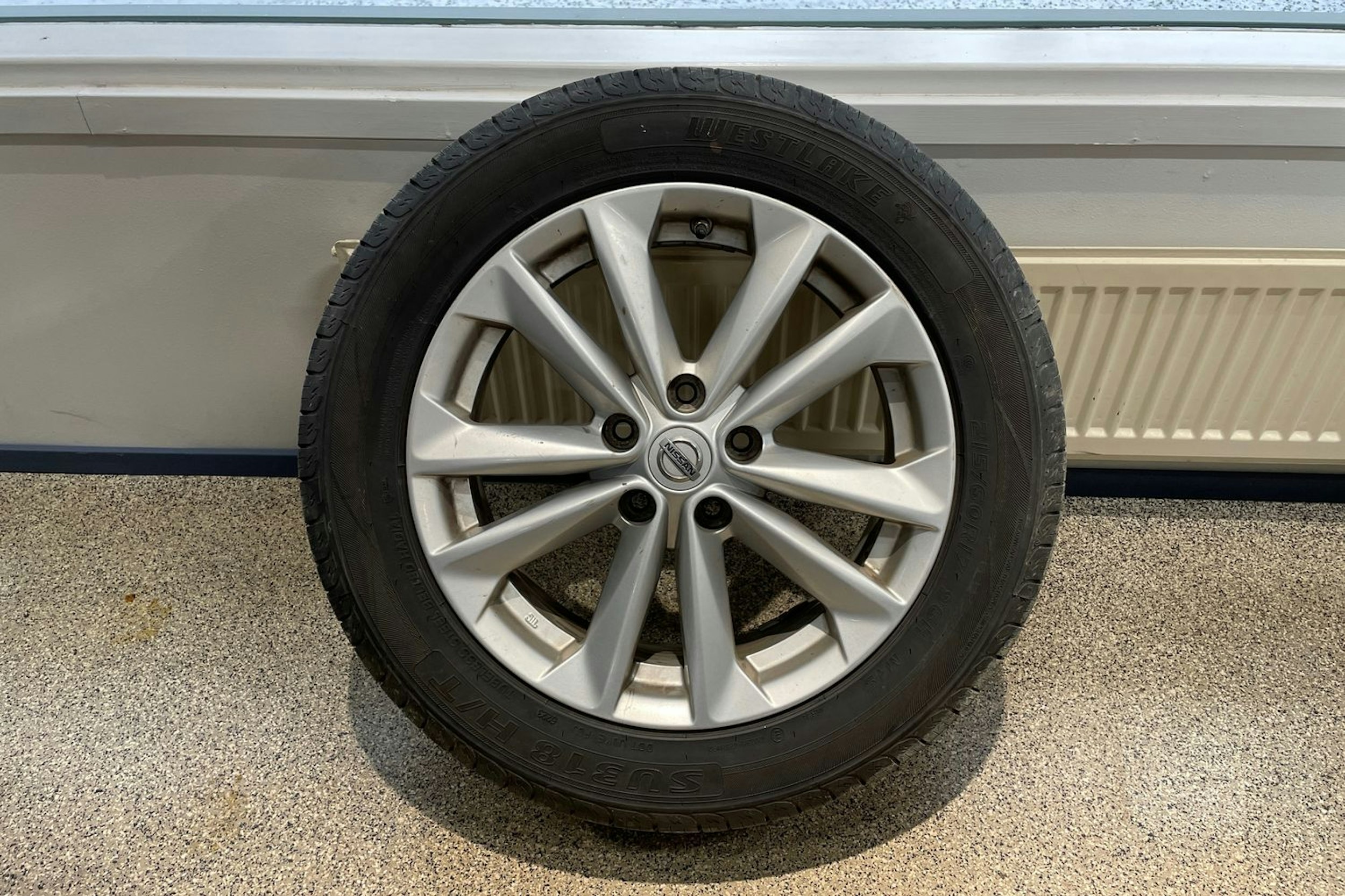 Ruskea (beige) Nissan Qashqai 2014 kuva 14.