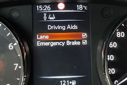 Ruskea (beige) Nissan Qashqai 2014 kuva 17.