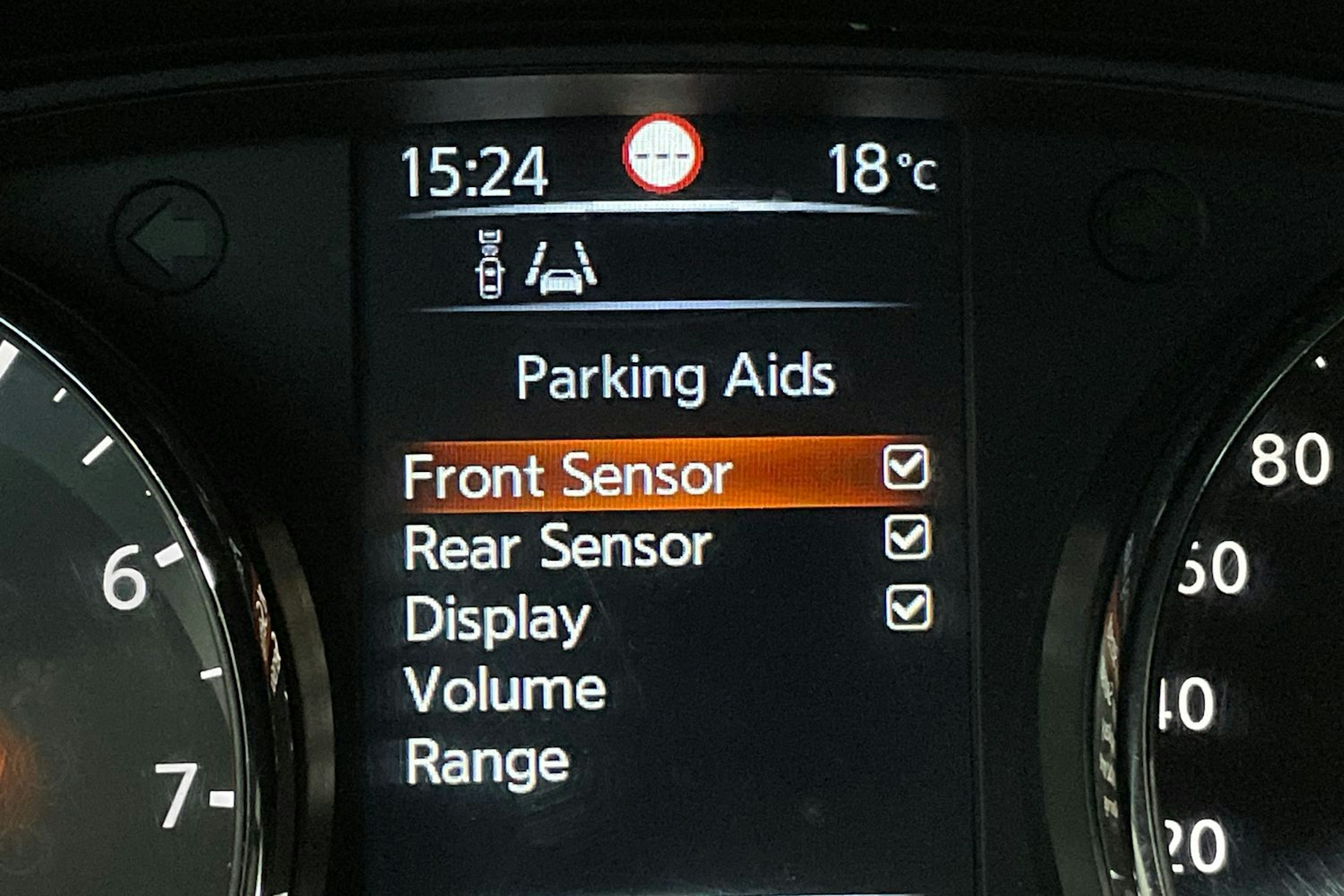 Ruskea (beige) Nissan Qashqai 2014 kuva 19.